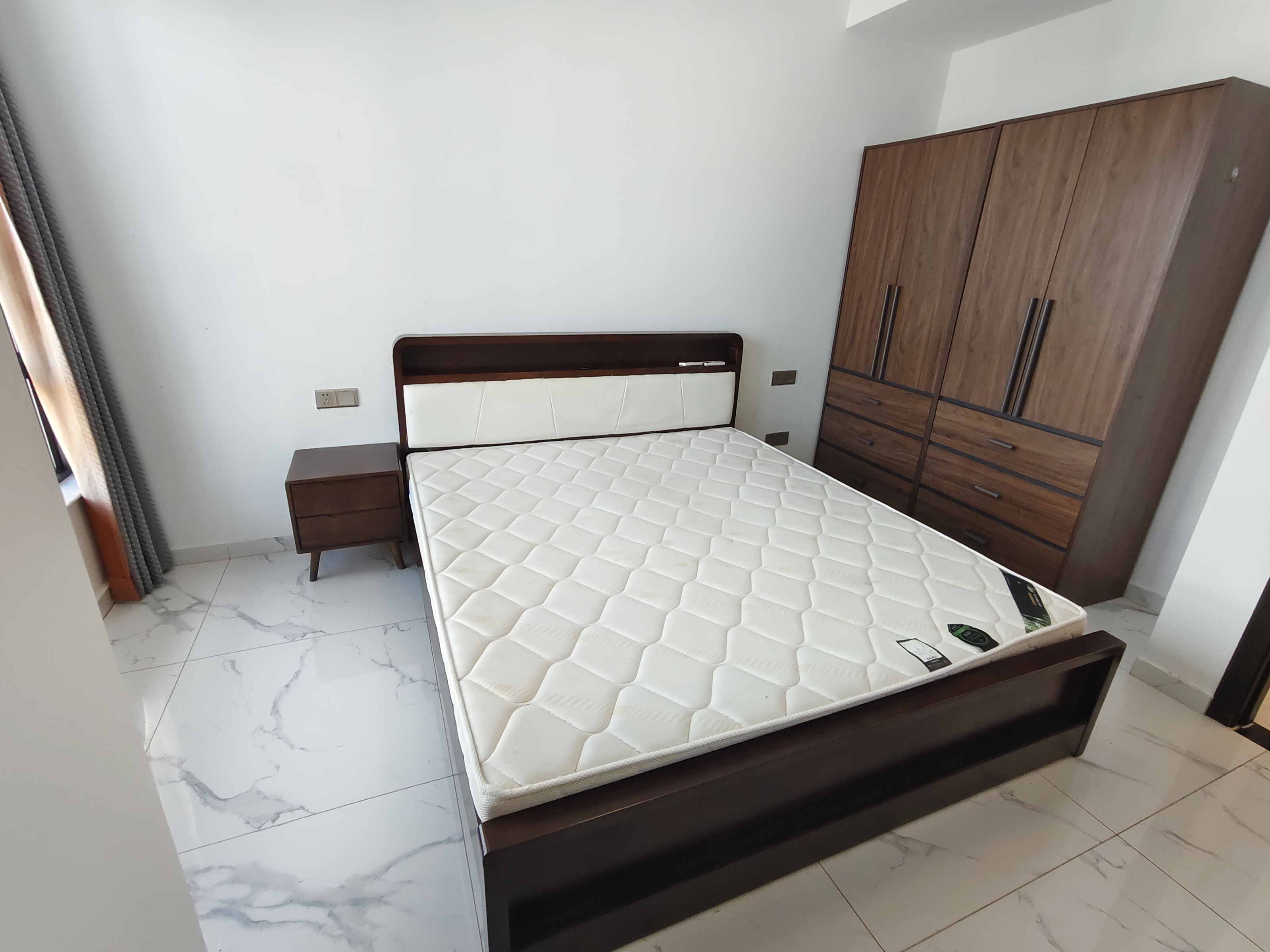 华润中心 2室2厅1卫 4000.0元/月 华润中心 2室2厅1卫 4000.0元/月室内图