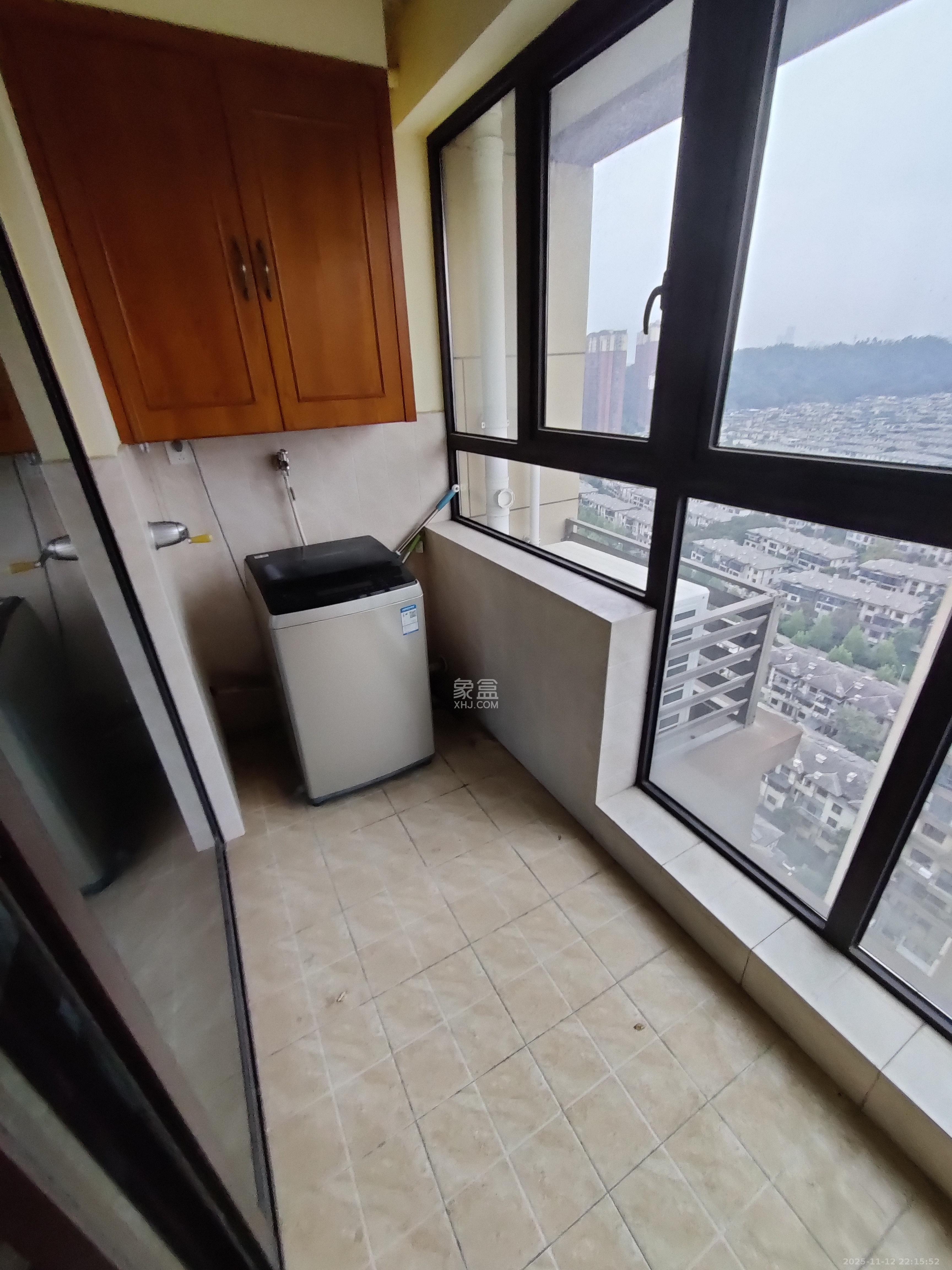 龙湖湘风原著（龙湖湘风星城）  3室2厅1卫    2200.0元/月室内图