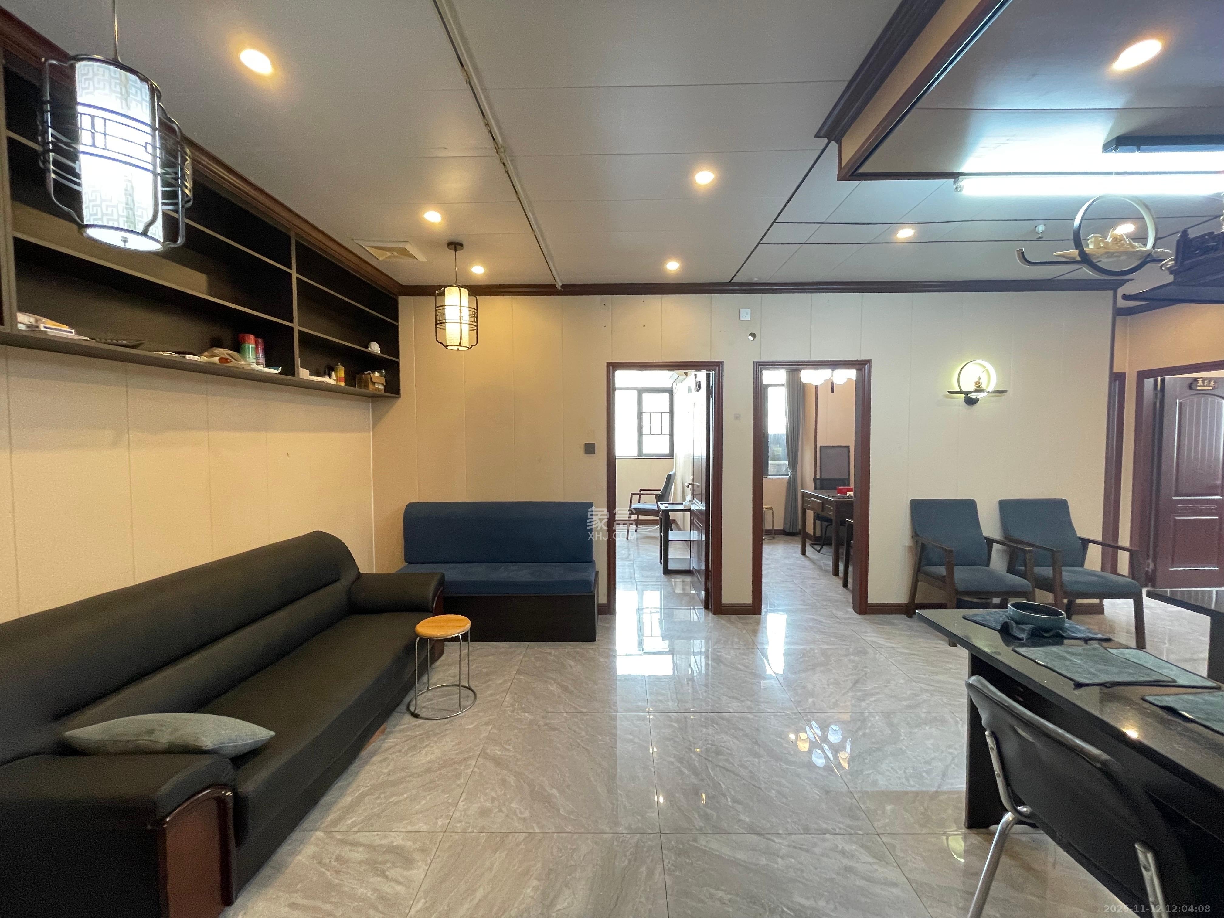 西子湖畔沃府   130.0㎡      4600.0元/月室内图