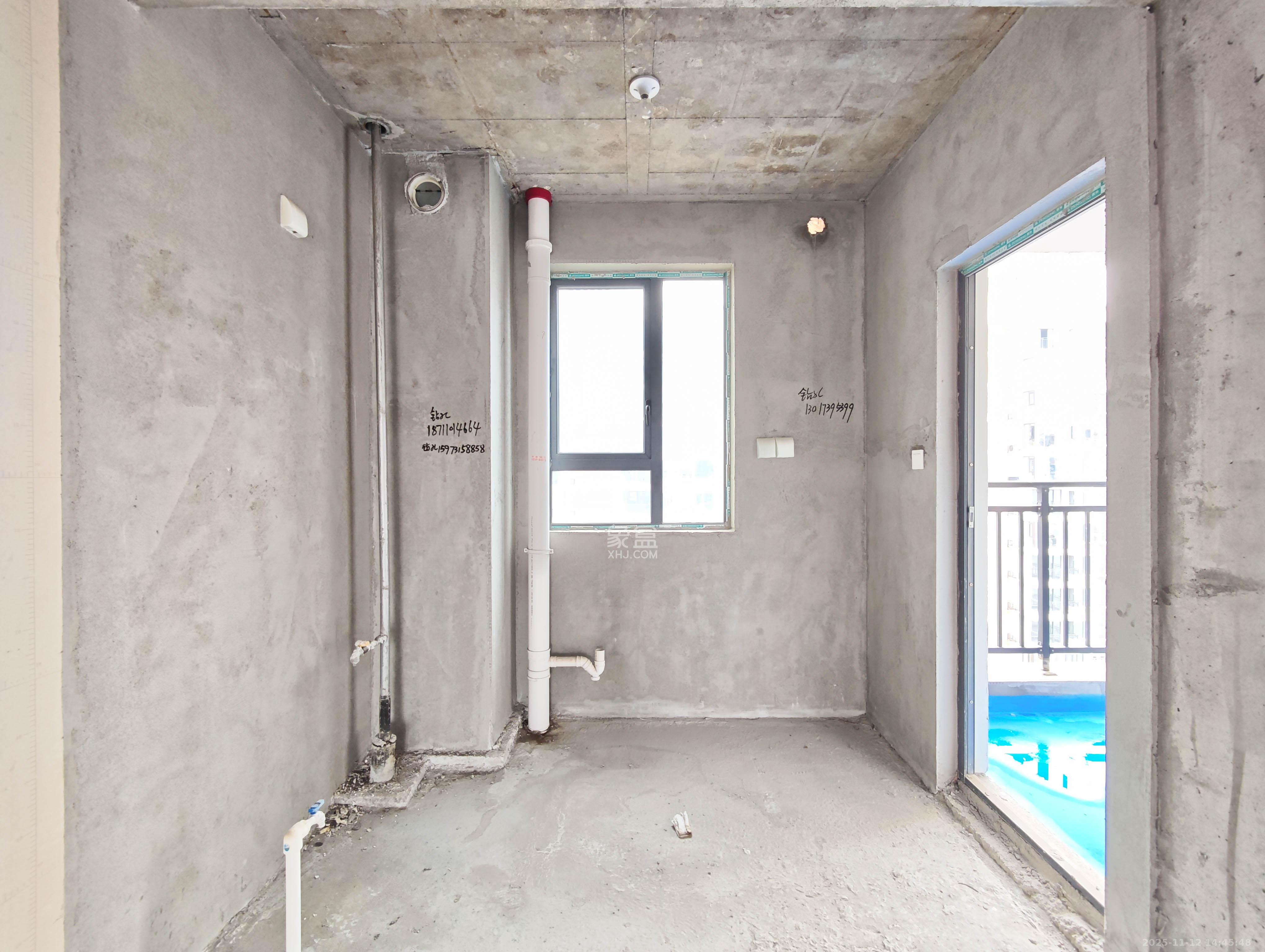 伊景园滨河苑  3室2厅2卫    72.8万其他