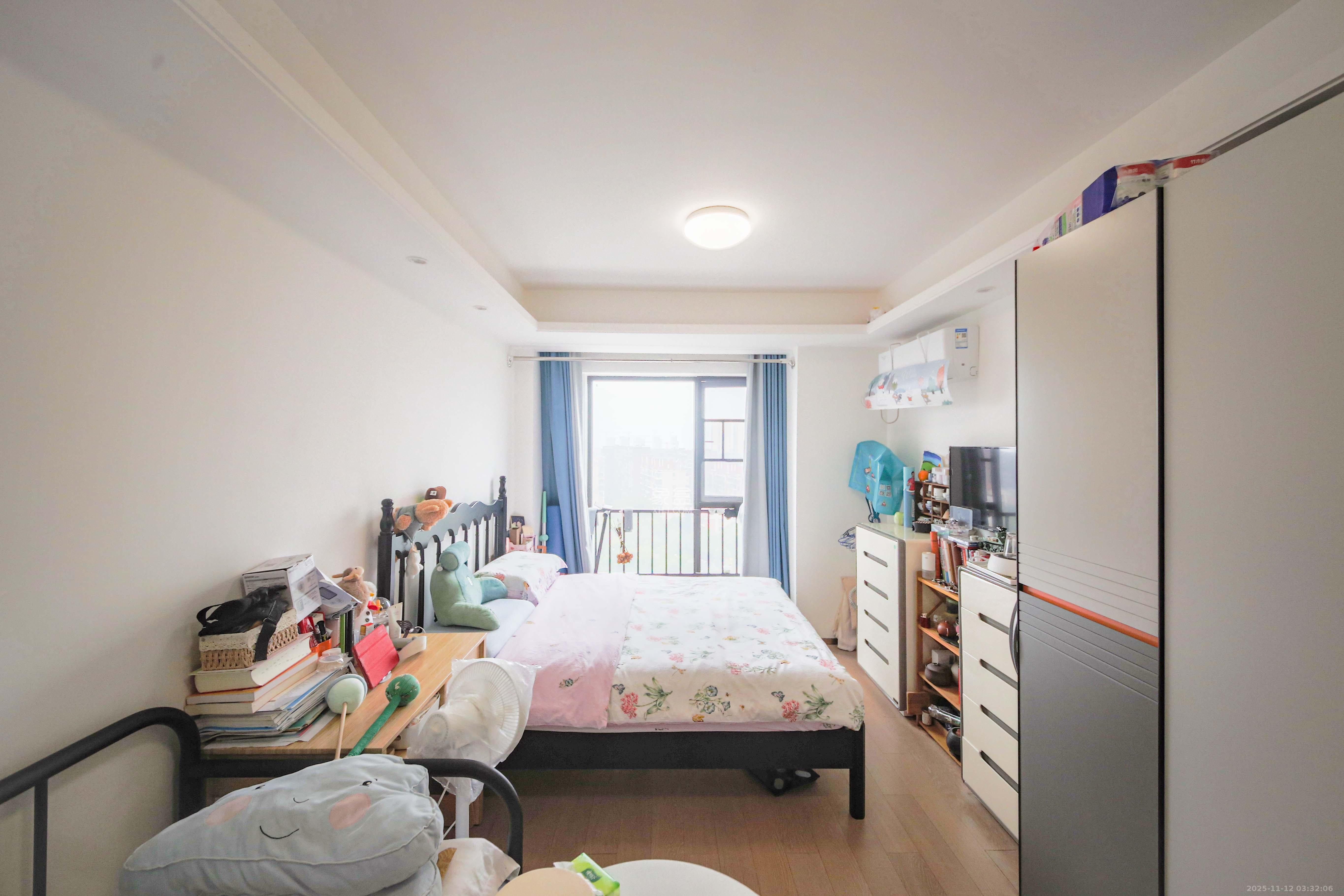 旭辉华宇南宸府  1室1厅1卫    26.0万卧室