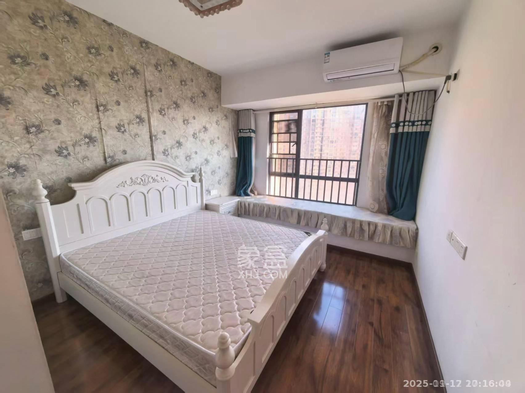 香樟兰亭(朗峰苑) 3室2厅1卫 2500.0元/月 香樟兰亭(朗峰苑) 3室2厅1卫 2500.0元/月室内图