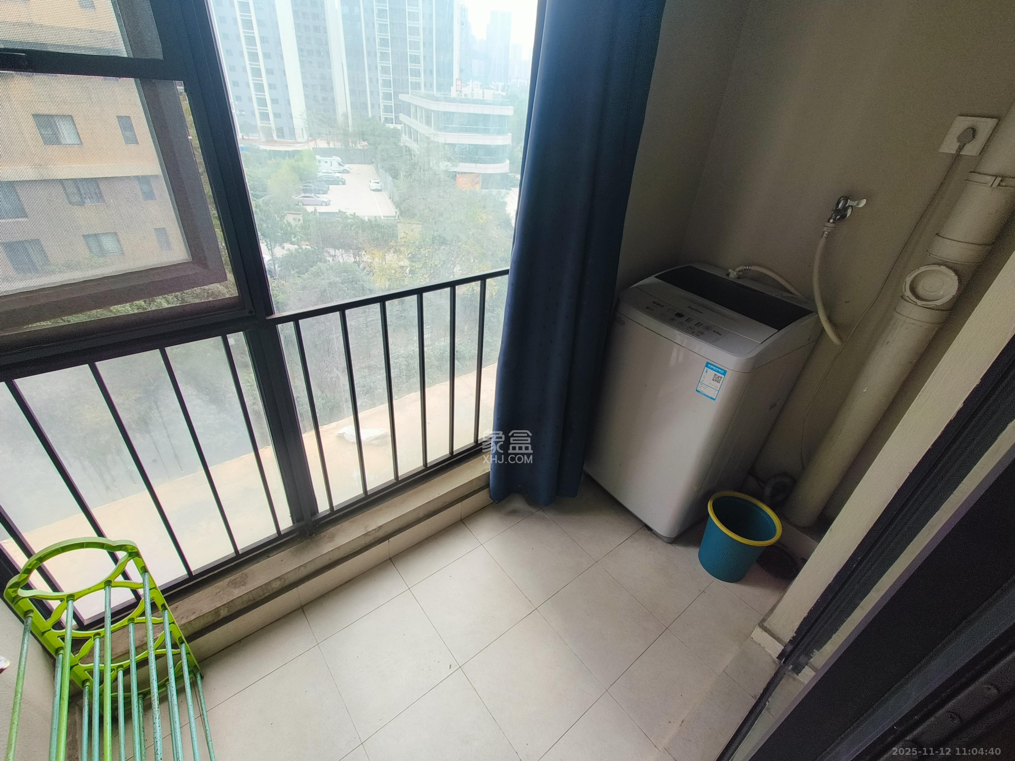 万科城  1室1厅1卫    1300.0元/月室内图