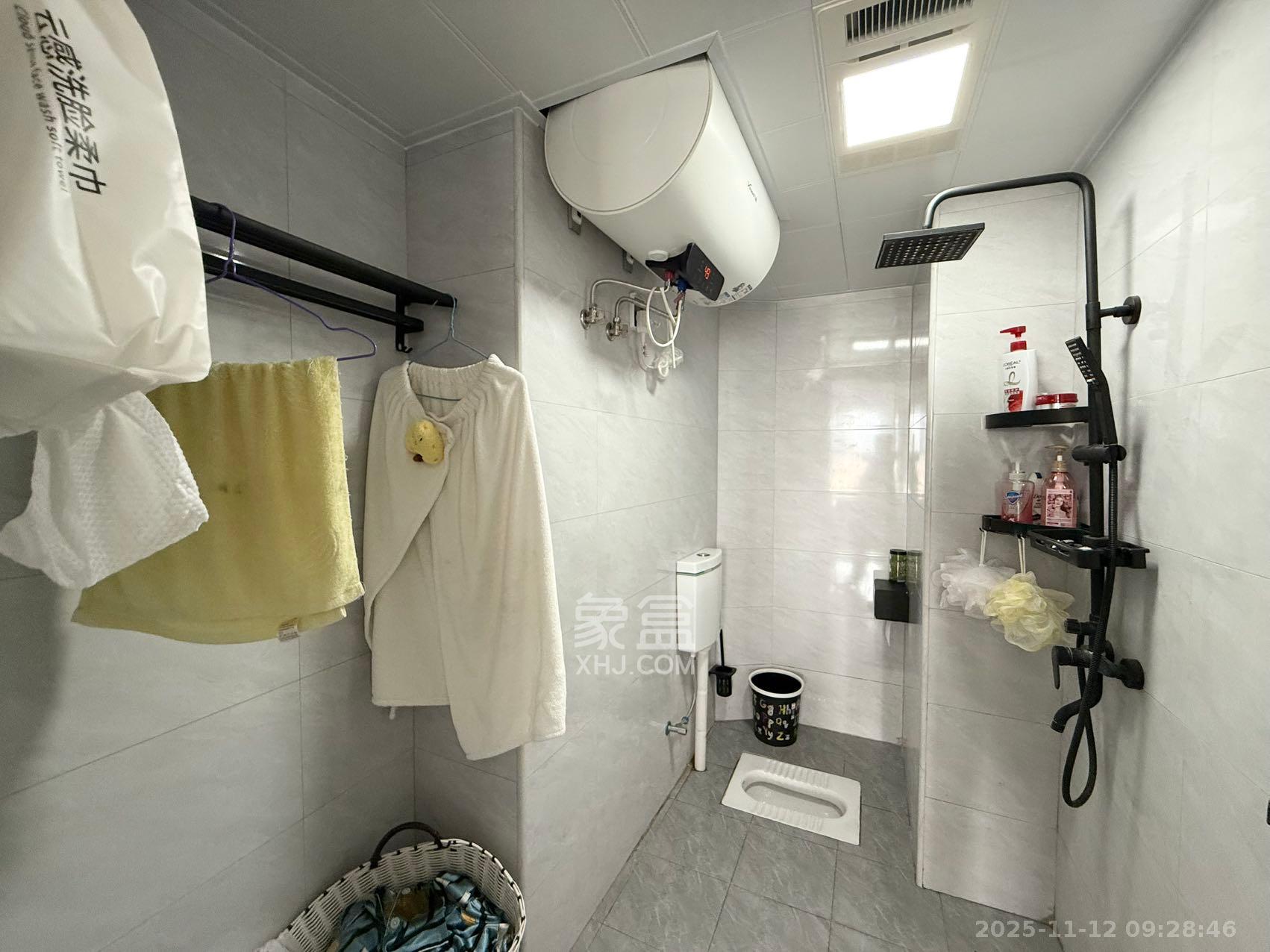 德庆水韵山城  1室1厅1卫    1500.0元/月室内图