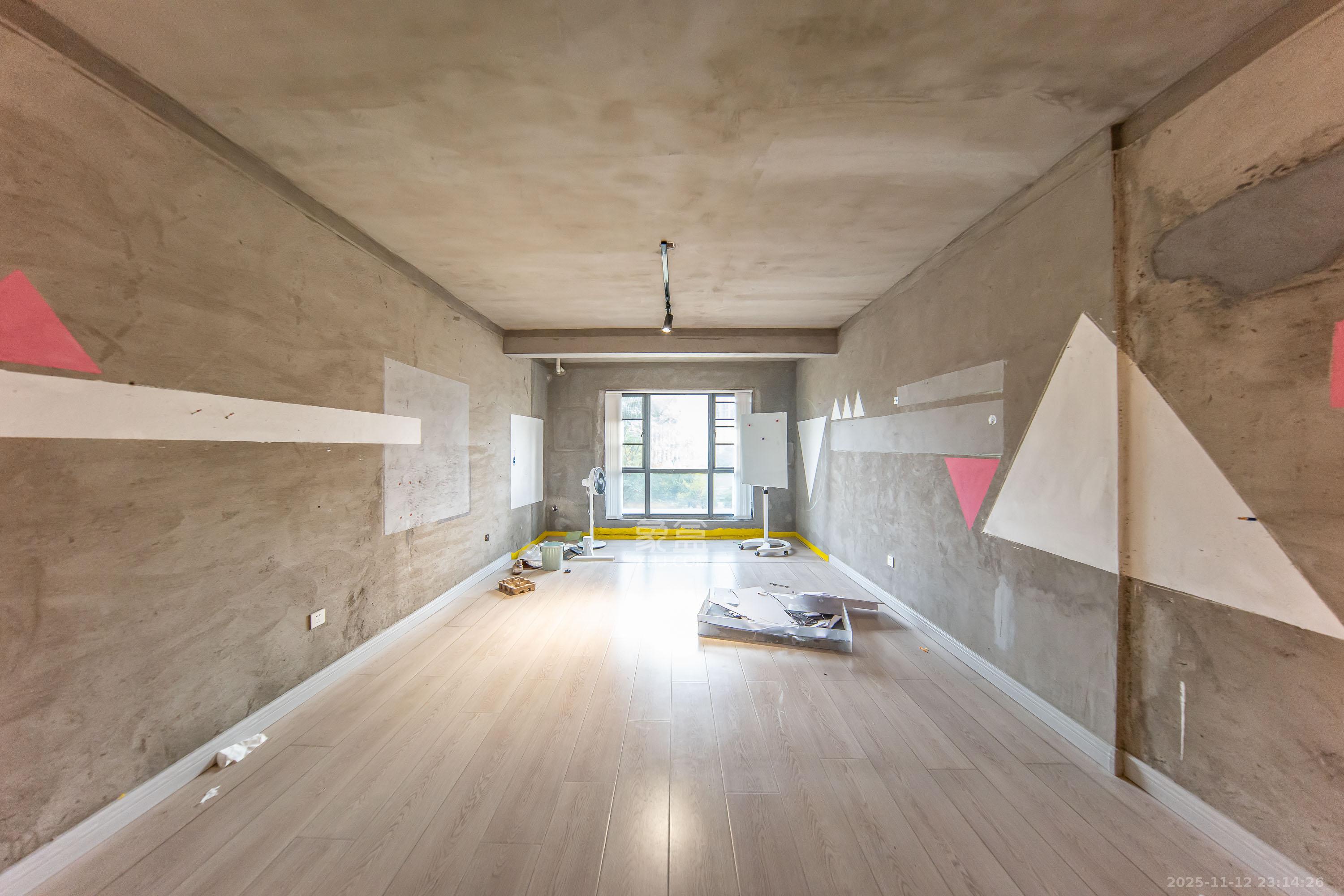 兰亭湾畔  3室2厅1卫    115.0万客厅