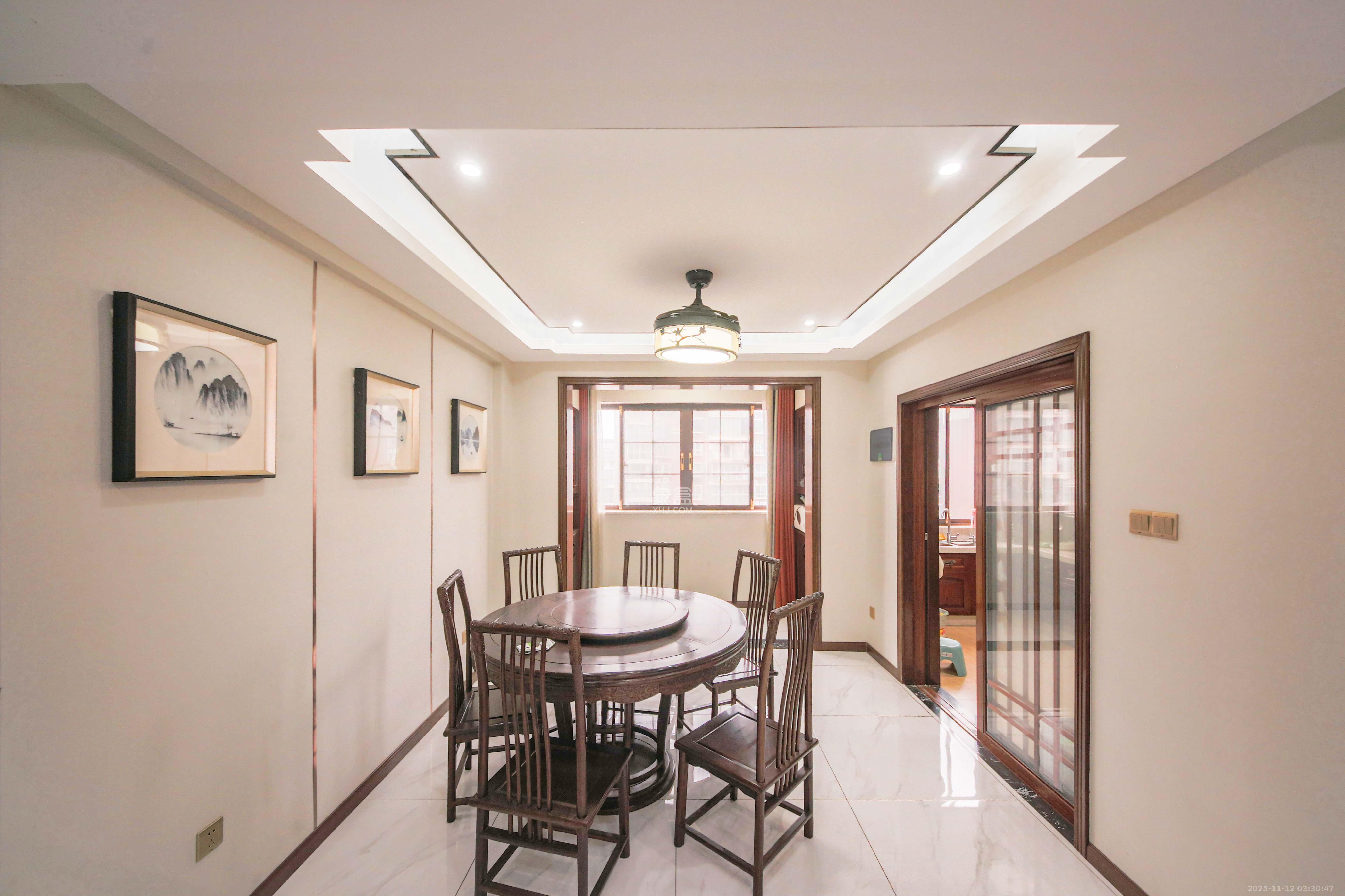 升远君尚嘉筑  5室2厅2卫    178.8万客厅