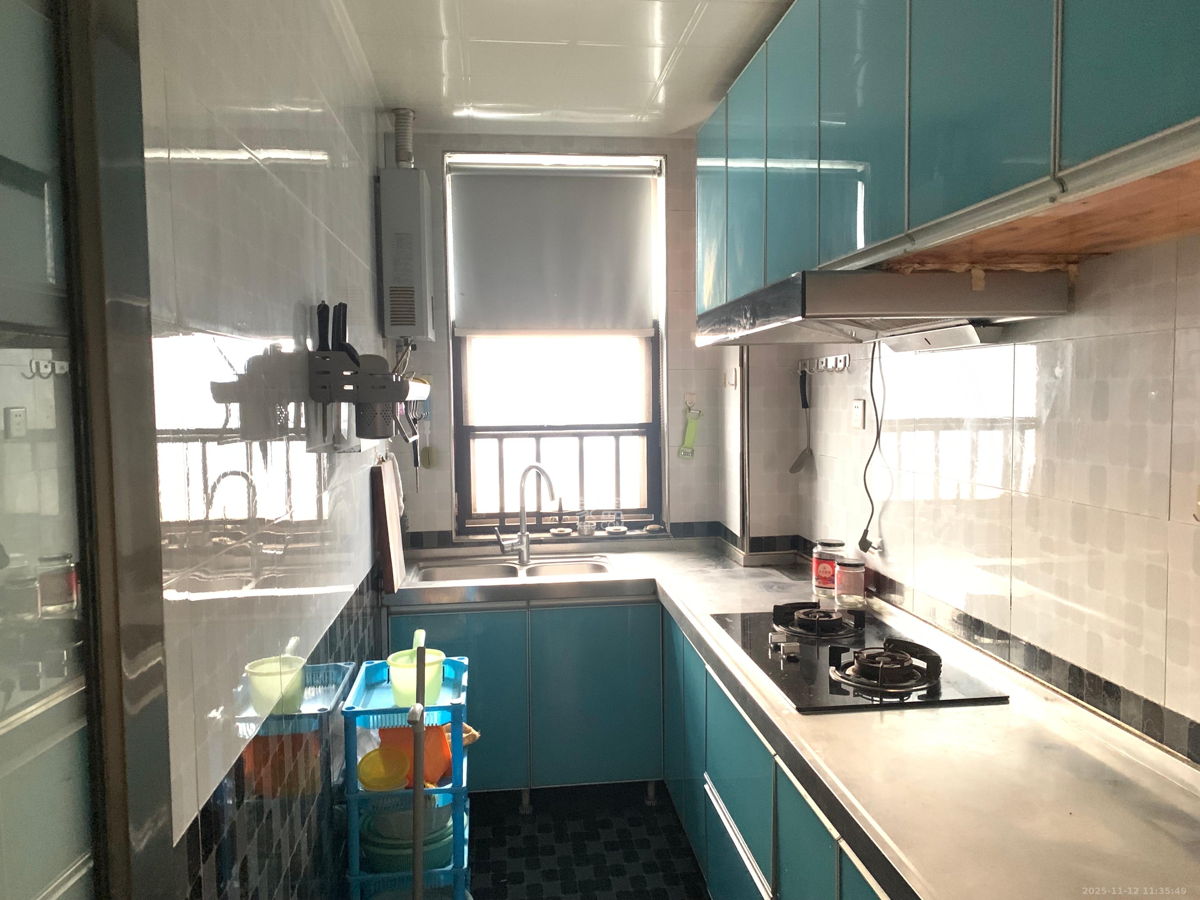 旭辉藏郡(藏郡、旭湘华府) 3室2厅1卫 2500.0元/月 旭辉藏郡(藏郡、旭湘华府) 3室2厅1卫 2500.0元/月室内图