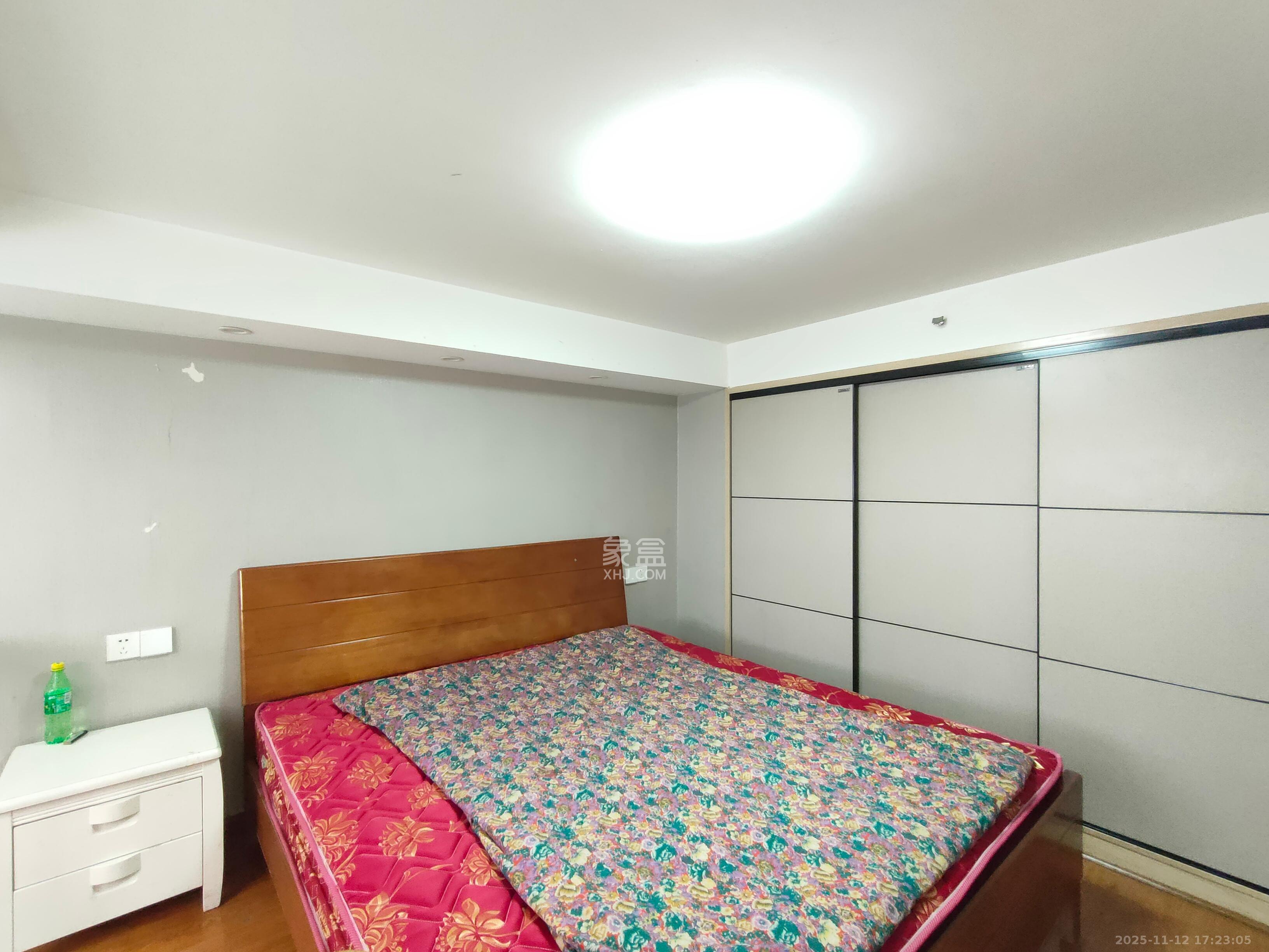 东盈商业广场（华泉城市广场）  1室0厅1卫    2000.0元/月室内图