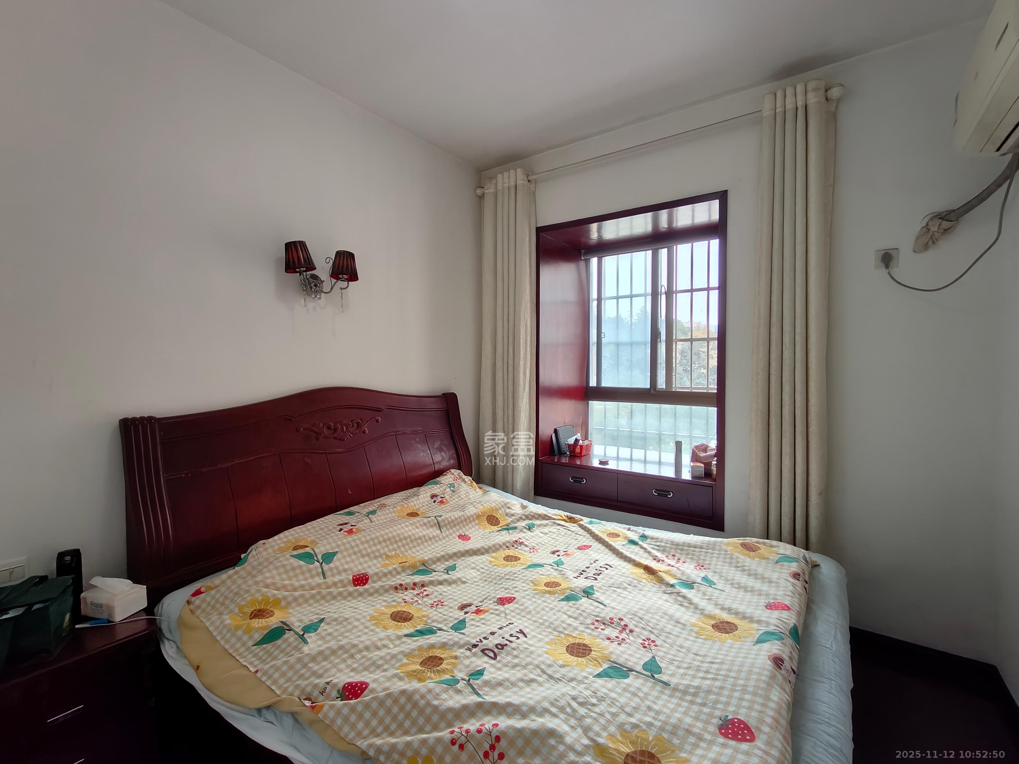 丽都桃源（金峰北院二期）  2室2厅1卫    1500.0元/月室内图