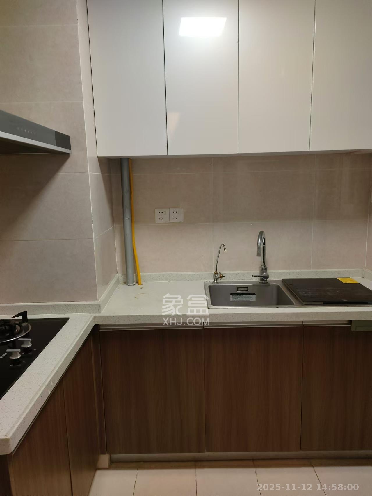 保利香槟国际 3室2厅1卫 2100.0元/月 保利香槟国际 3室2厅1卫 2100.0元/月室内图