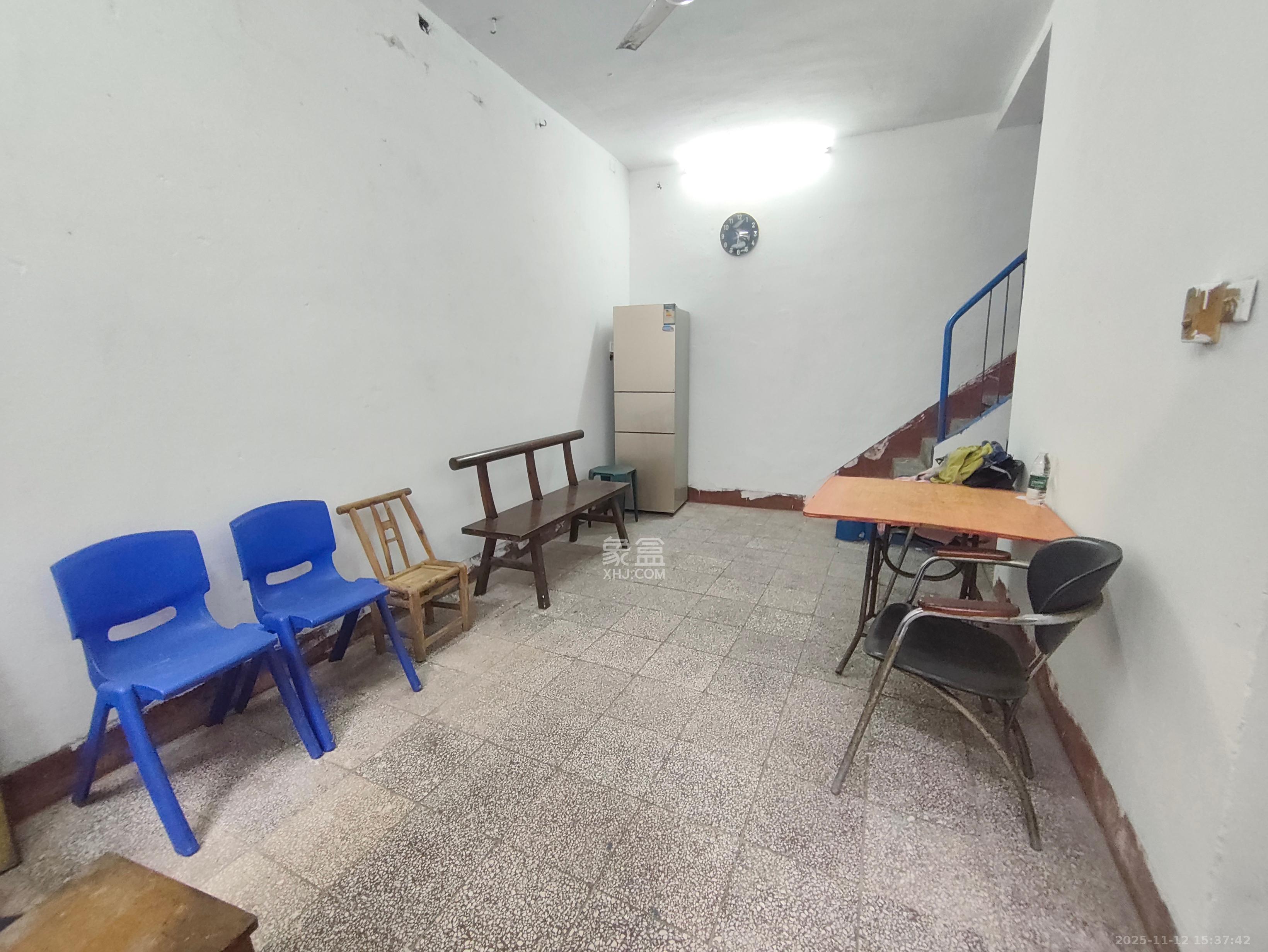 西文庙坪散盘 1室1厅1卫 2500.0元/月 西文庙坪散盘 1室1厅1卫 2500.0元/月室内图