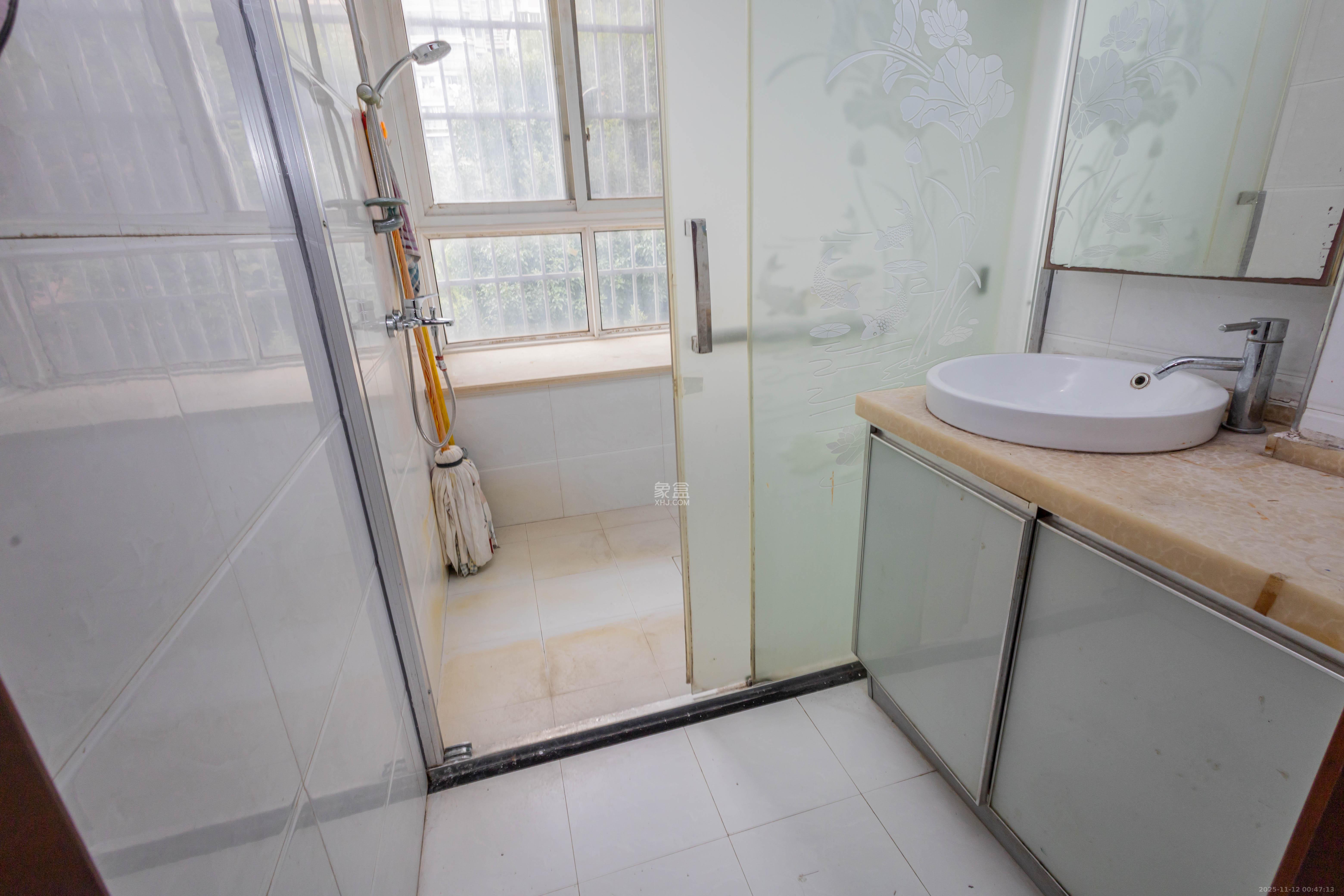 东门尚苑  3室2厅1卫    58.0万卫生间