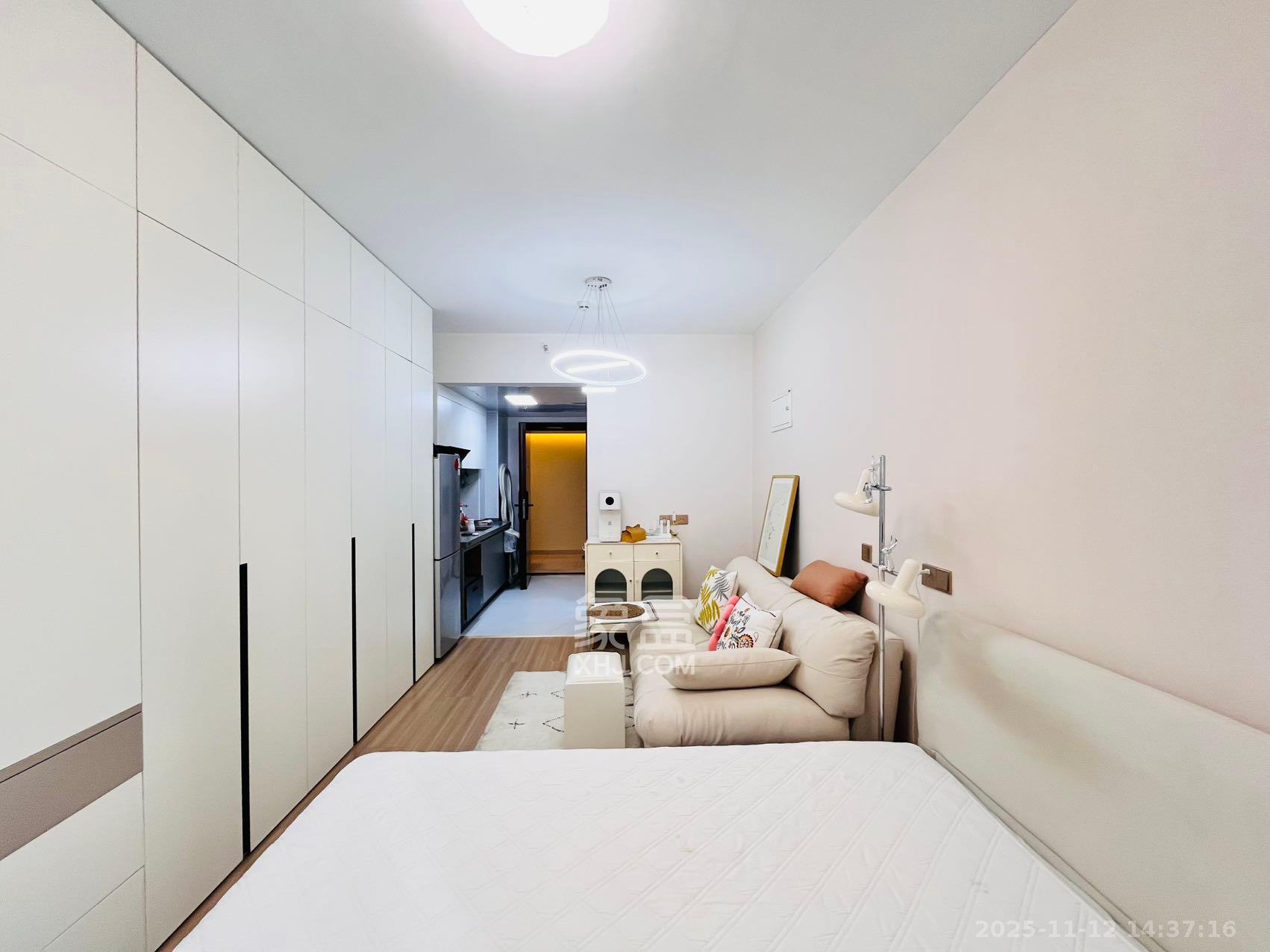 碧桂园城市之光  1室1厅1卫    1700.0元/月