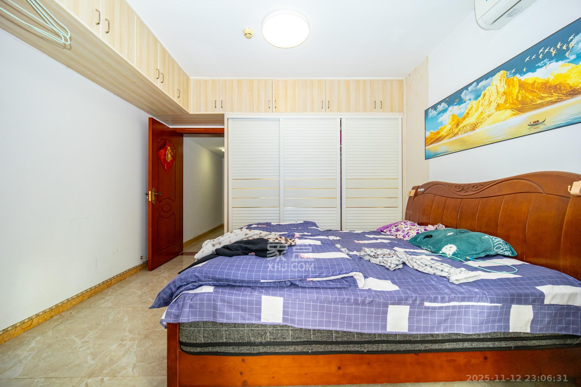 新长海广场  2室1厅1卫    39.8万卧室