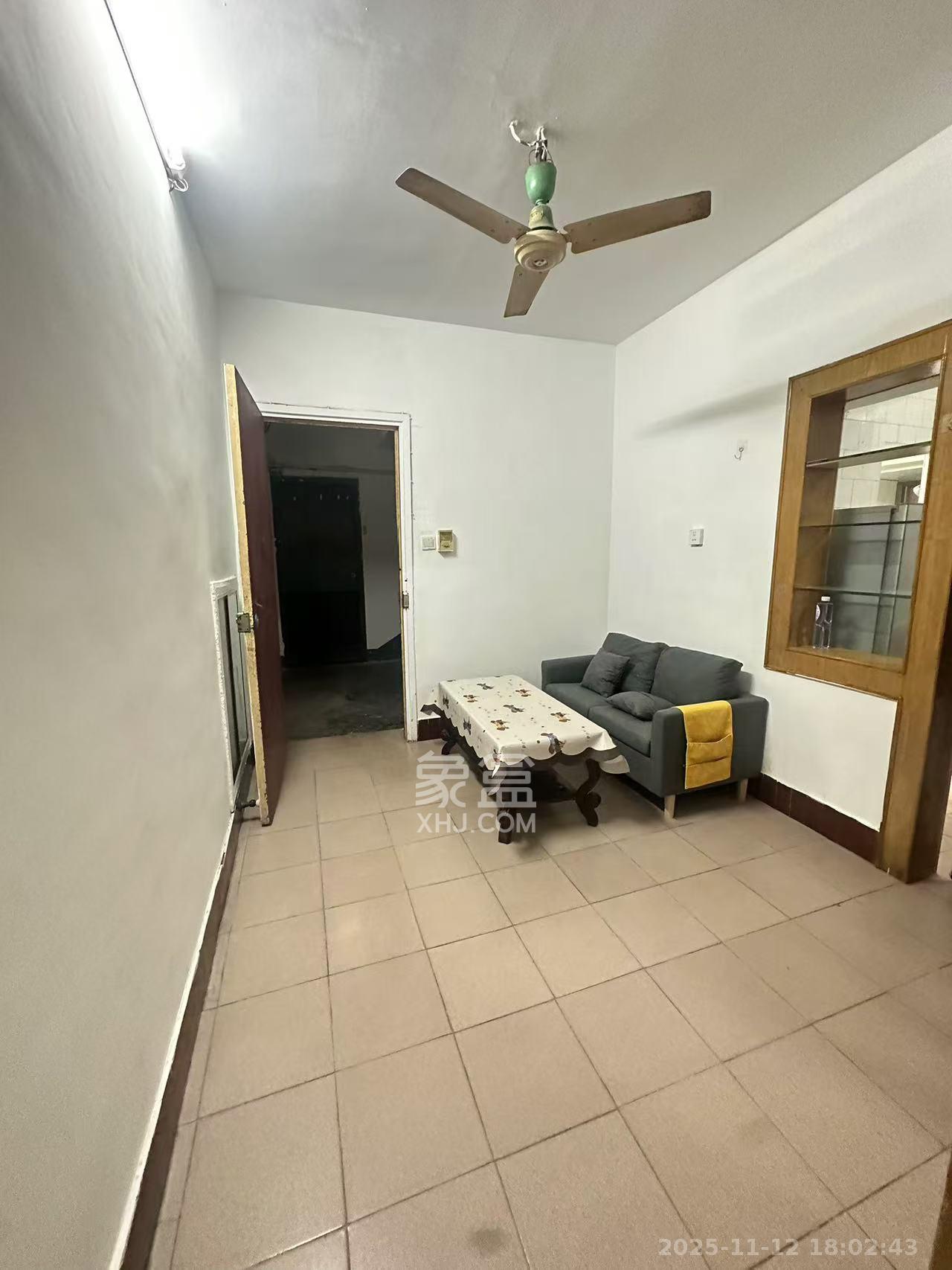 文艺新村 2室1厅1卫 1800.0元/月 文艺新村 2室1厅1卫 1800.0元/月室内图