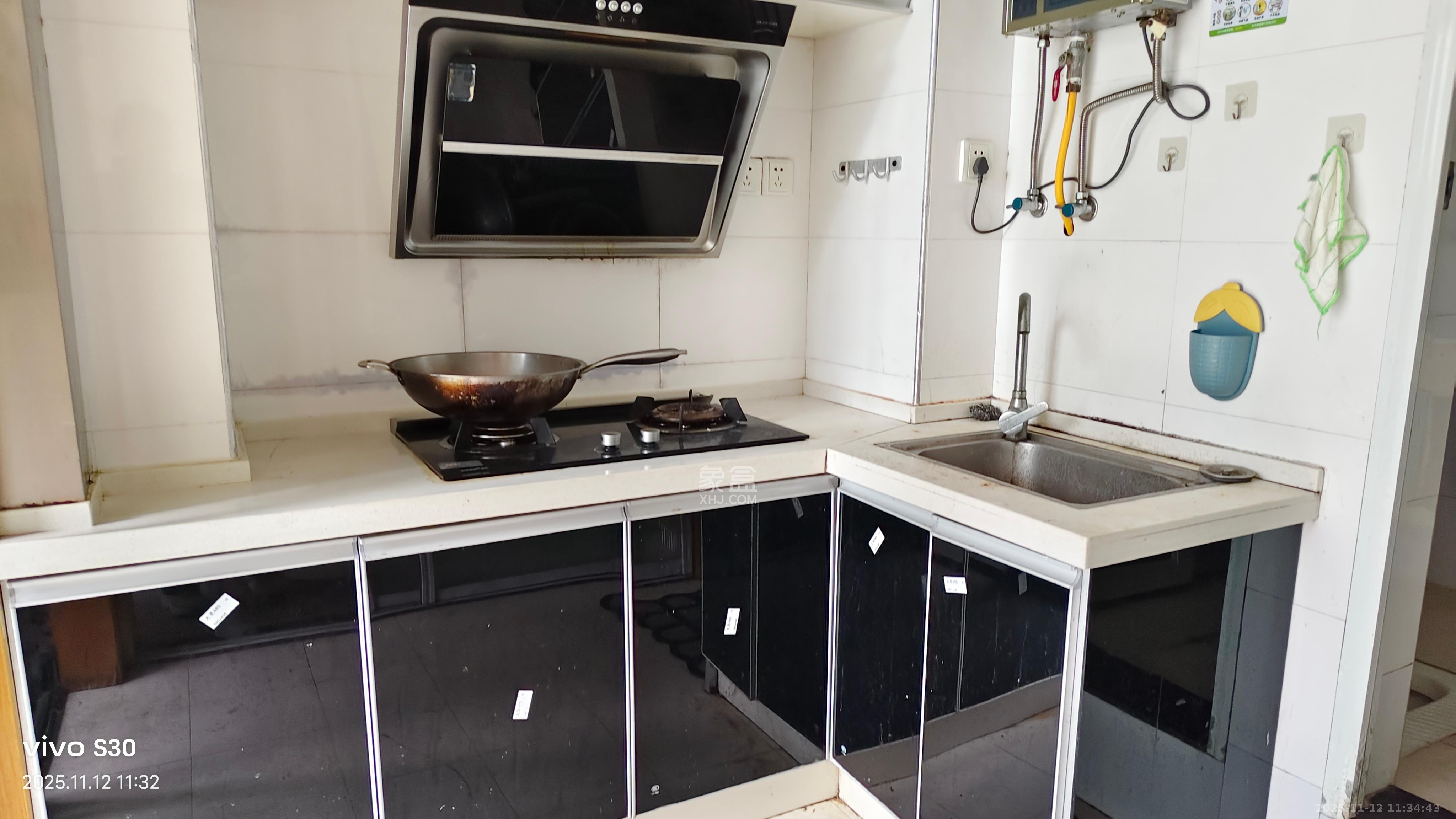 莱茵城  2室1厅1卫    1700.0元/月室内图