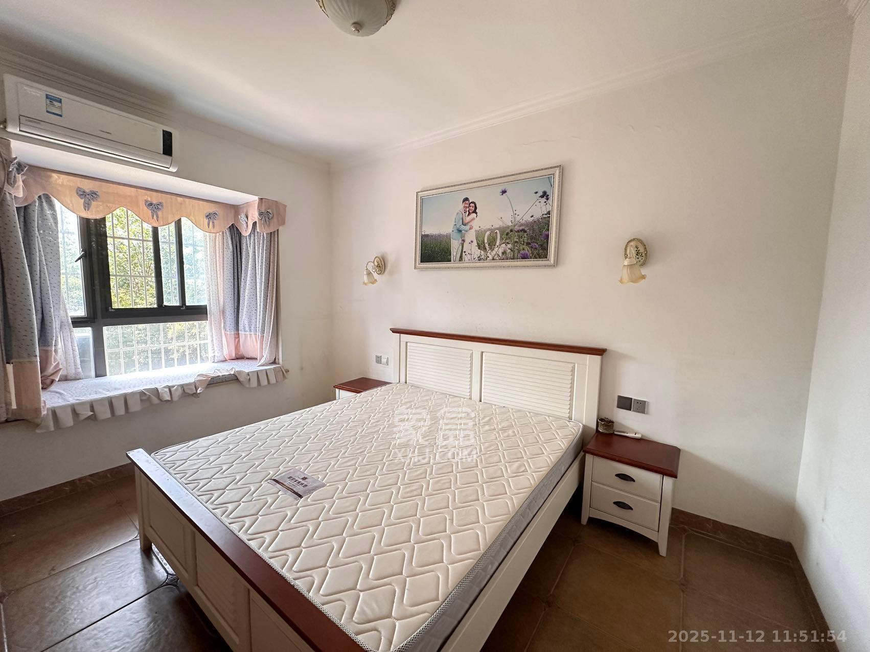 德庆水韵山城 2室2厅1卫 1800.0元/月 德庆水韵山城 2室2厅1卫 1800.0元/月室内图