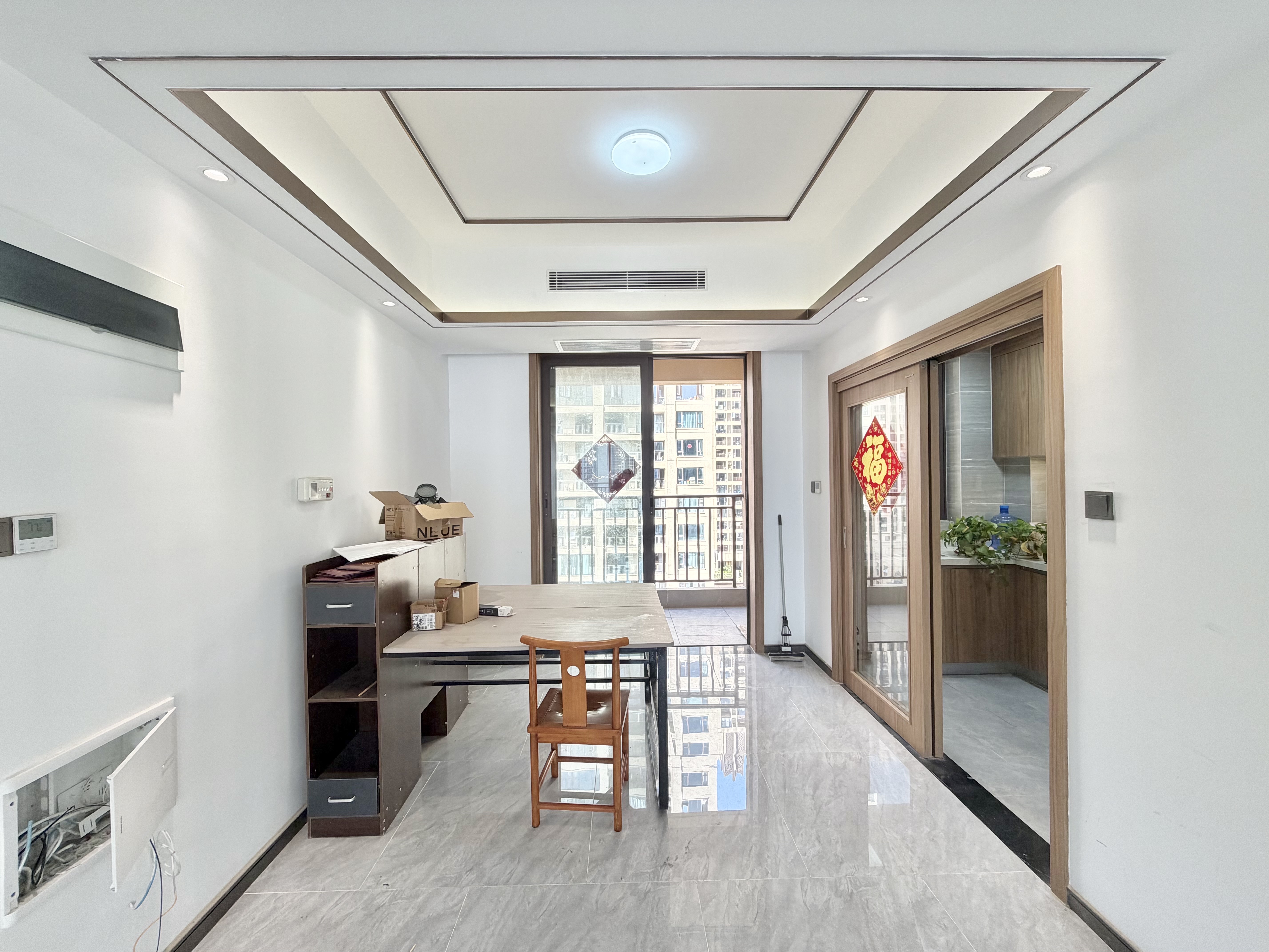 海航豪庭南苑  3室2厅2卫    5500.0元/月室内图