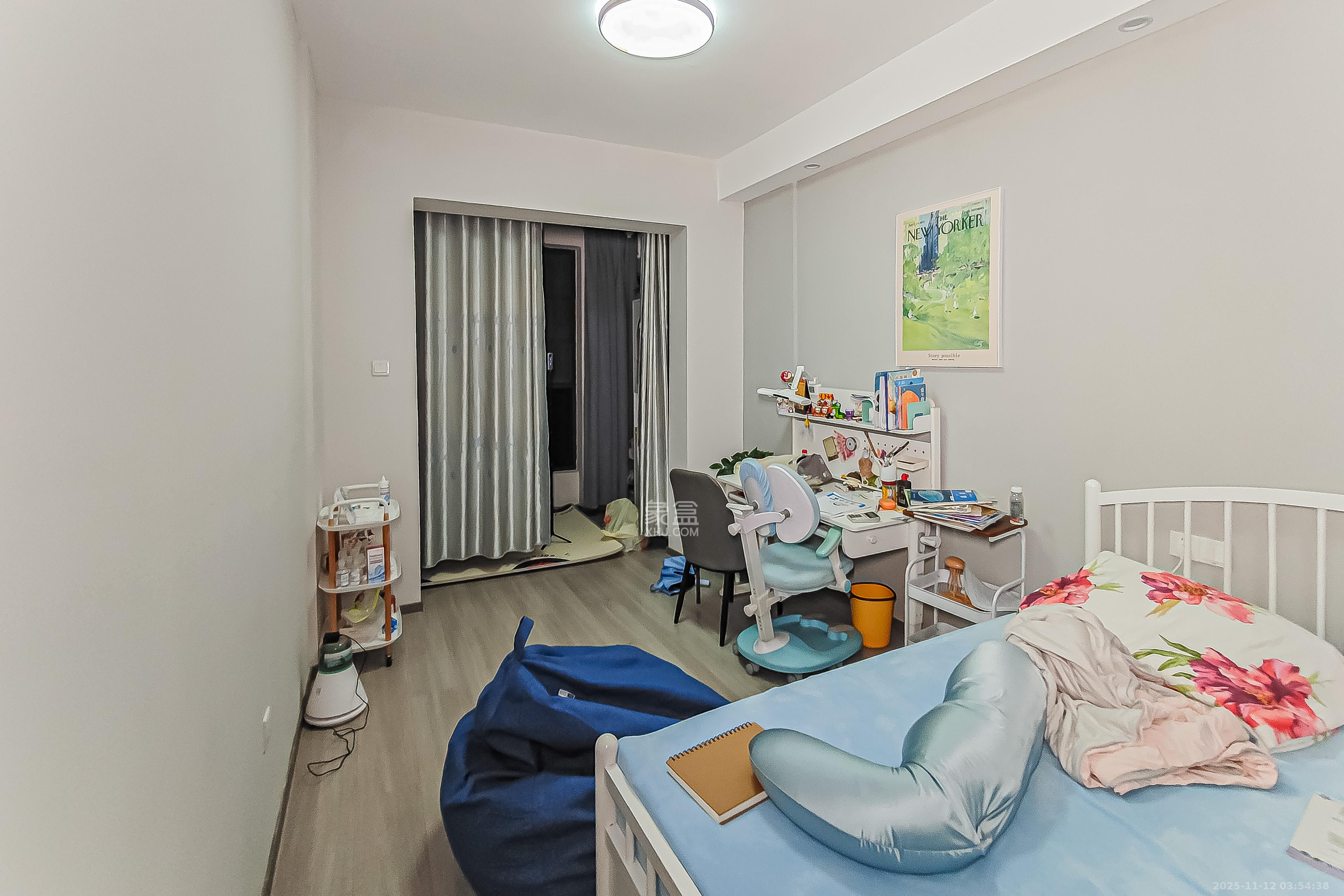 建发央玺（建发泱玺雅苑）  4室2厅3卫    325.0万卧室