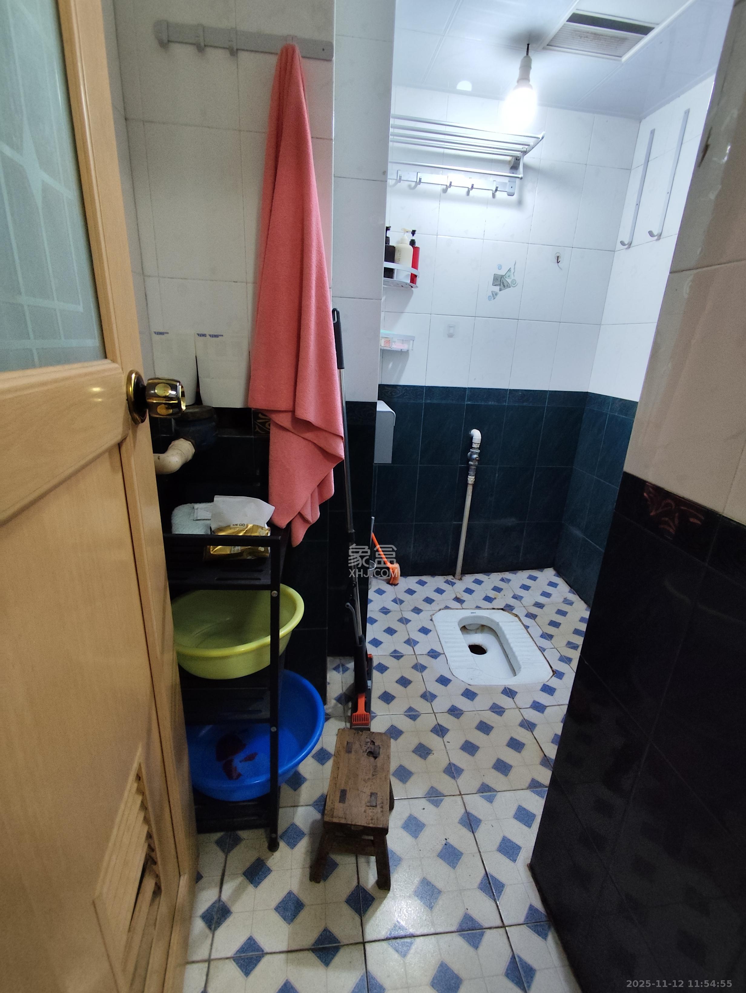 天心电脑城（朝阳丽景，朝阳丽园）  4室2厅1卫    3500.0元/月室内图