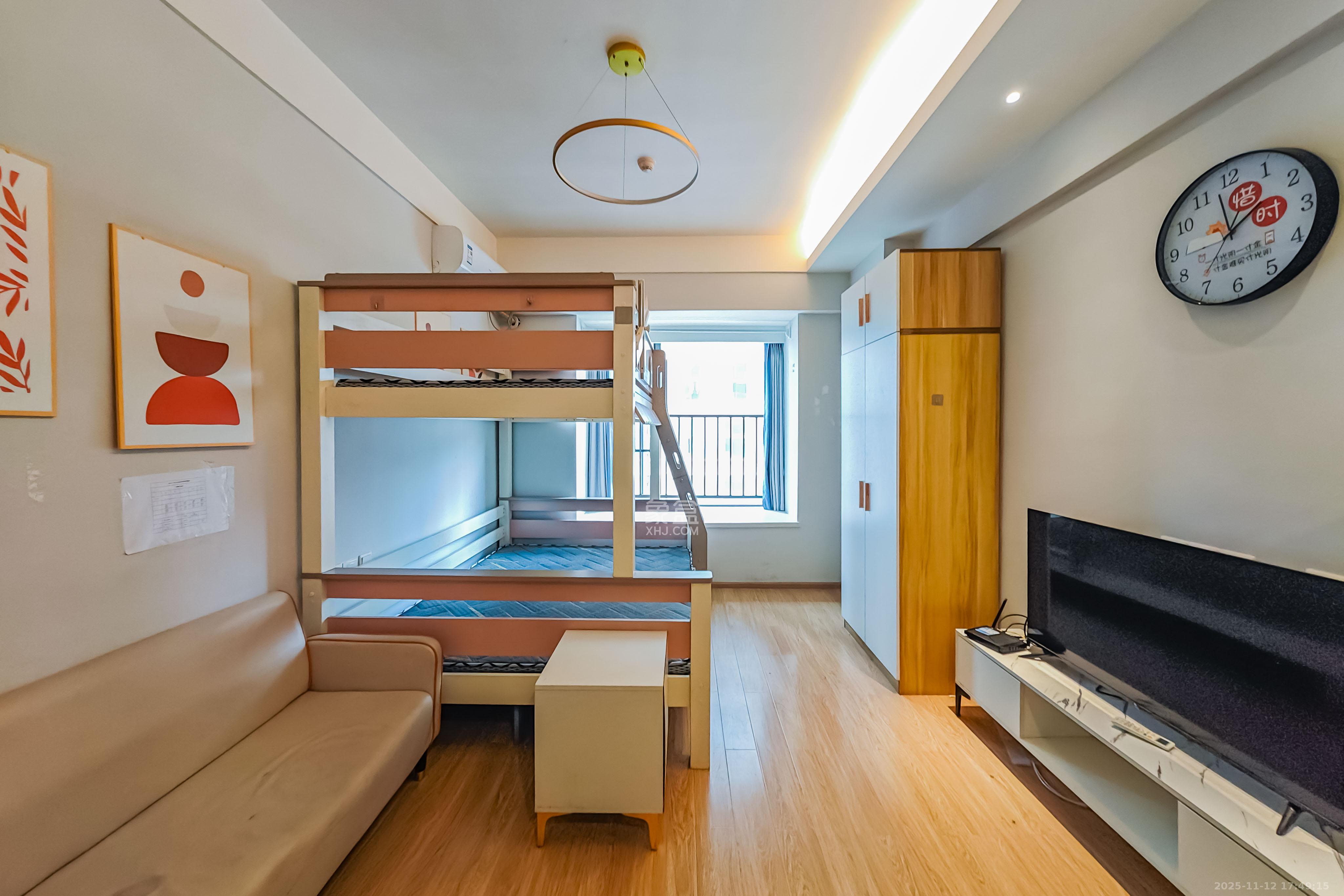 佳兆业云顶都汇 1室0厅1卫 25.0万 佳兆业云顶都汇 1室0厅1卫 25.0万客厅