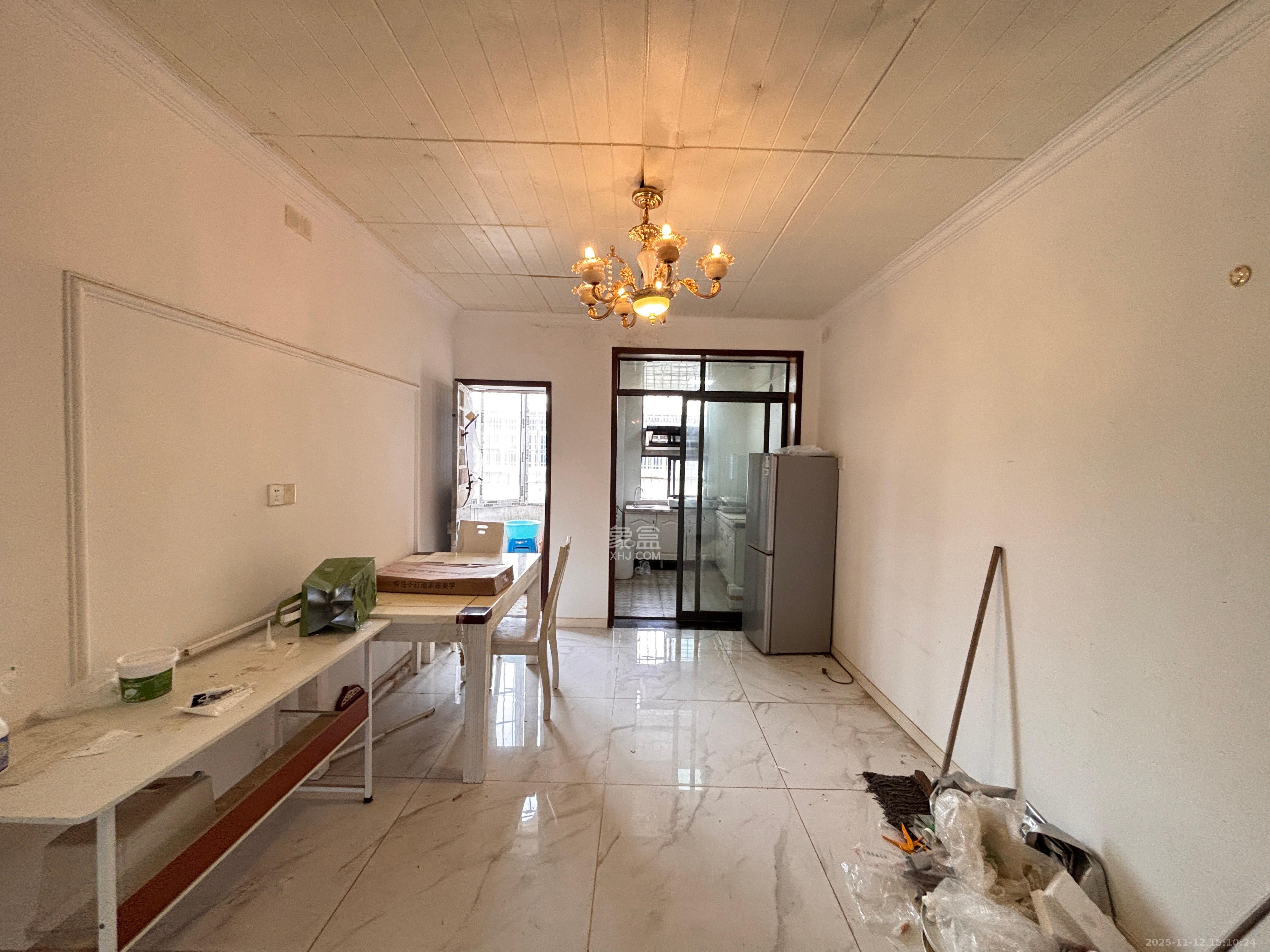 南苑花园  3室2厅1卫    1600.0元/月室内图