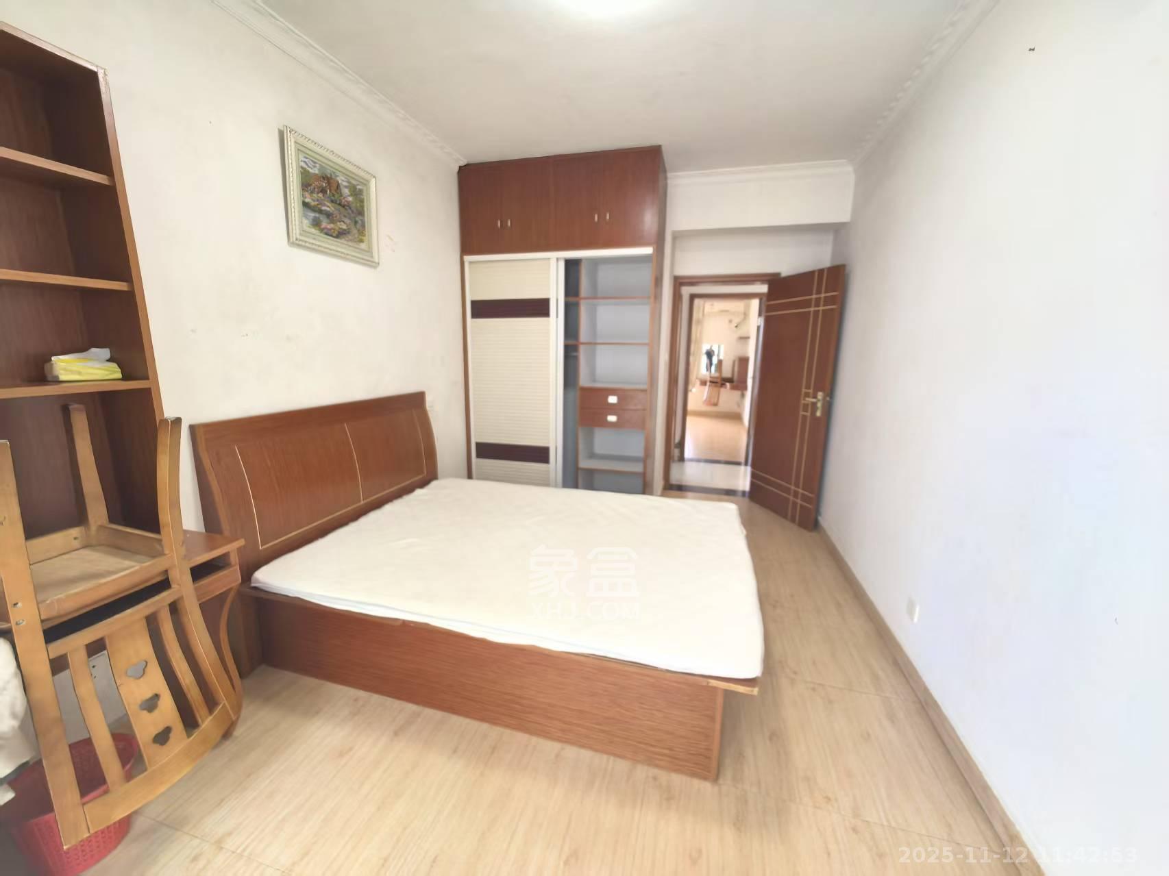 万丽景园  2室2厅1卫    1600.0元/月室内图