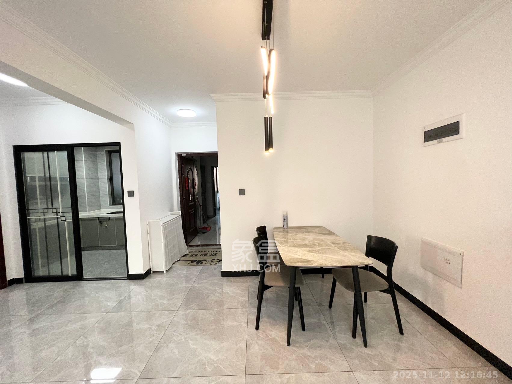 东合新苑 2室2厅1卫 2000.0元/月 东合新苑 2室2厅1卫 2000.0元/月室内图