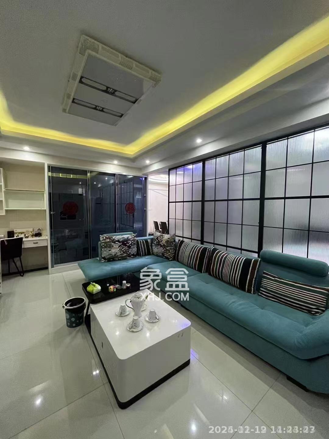 星城荣域  1室1厅1卫    2000.0元/月室内图