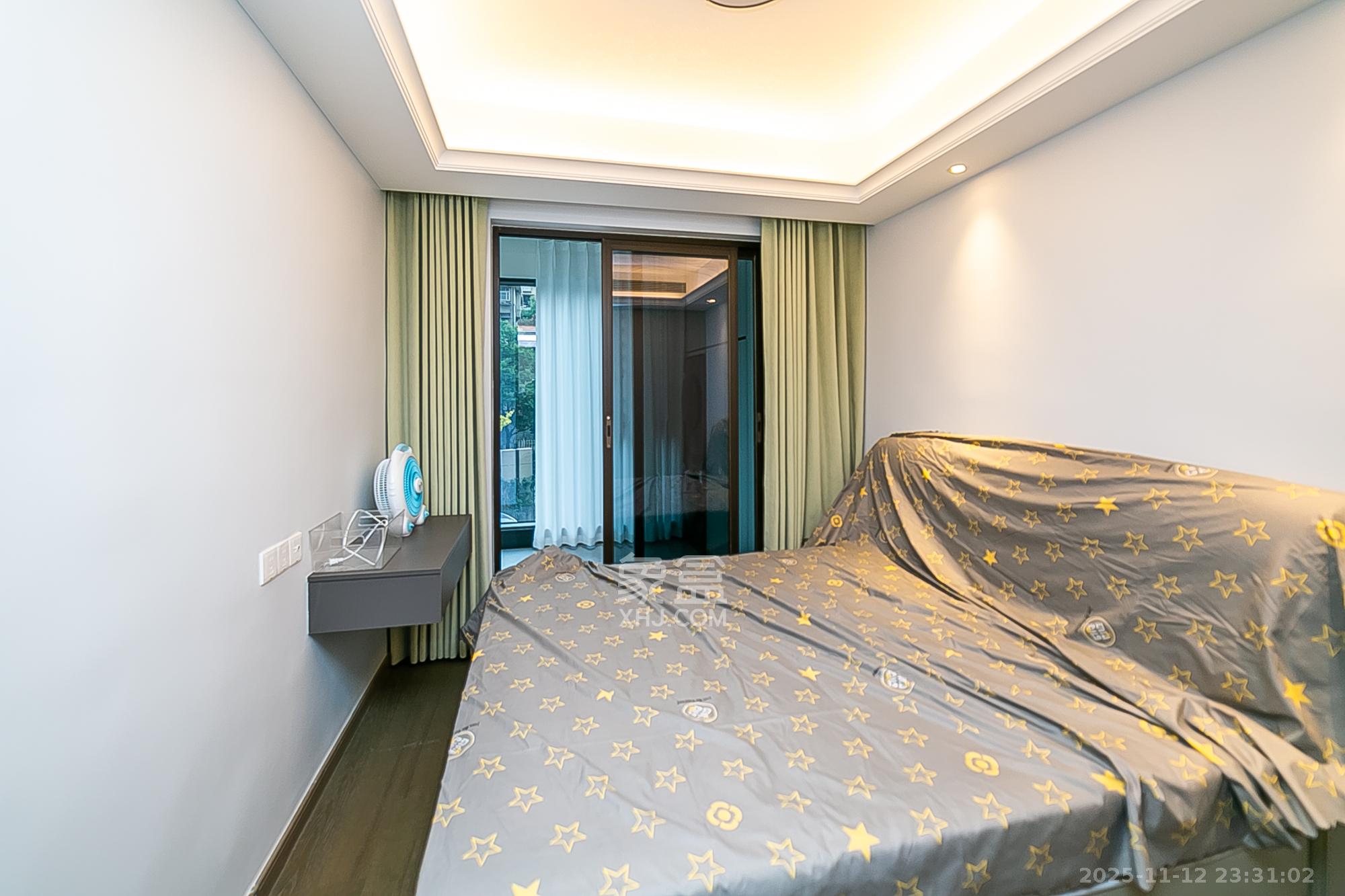 新力铂园（江山云著）  3室2厅2卫    130.0万卧室