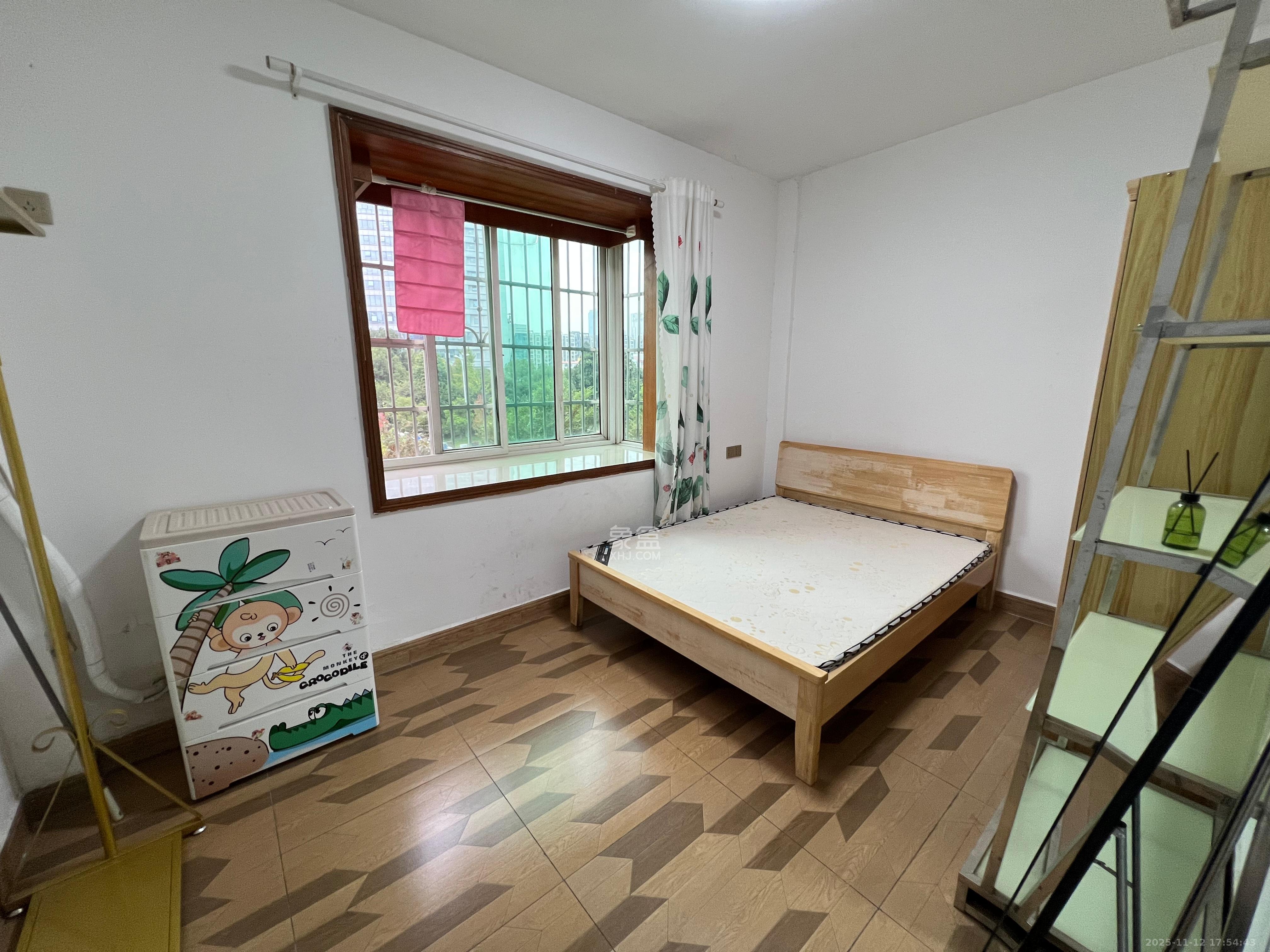 五一新村安置小区(永定社区、永兴社区、永祥社区) 2室1厅1卫 1700.0元/月 五一新村安置小区(永定社区、永兴社区、永祥社区) 2室1厅1卫 1700.0元/月室内图