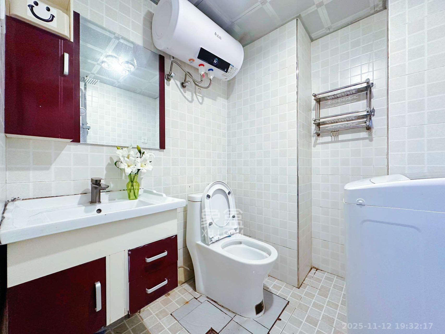 五一中央领御 1室1厅1卫 1800.0元/月 五一中央领御 1室1厅1卫 1800.0元/月室内图