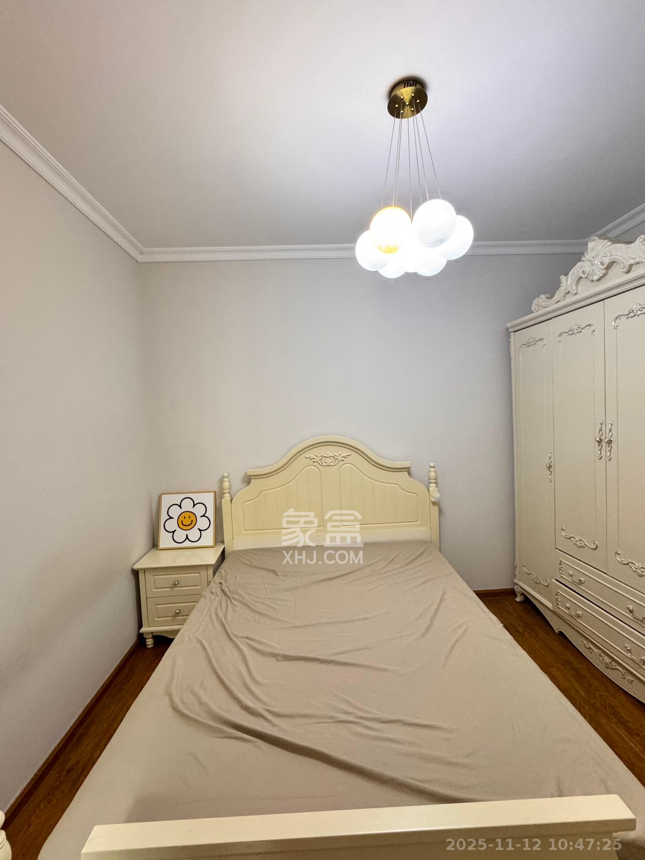 北辰三角洲E4区  3室2厅1卫    3800.0元/月室内图