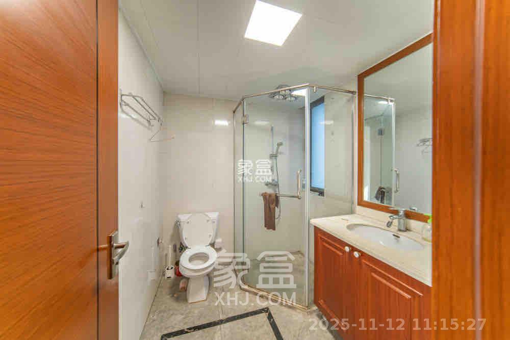 中海国际二期  3室2厅2卫    2100.0元/月室内图