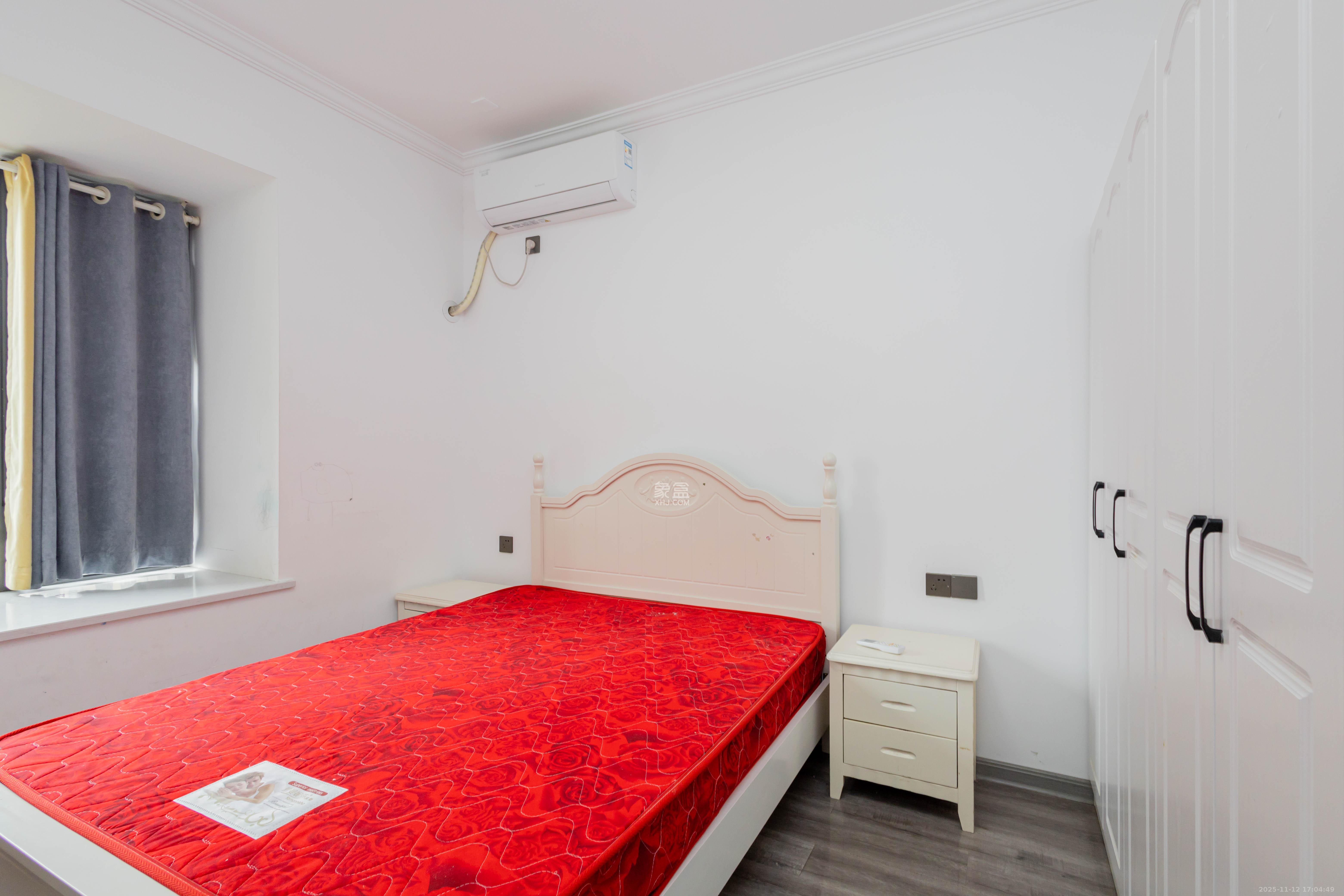 中交中央公园D4区  4室2厅2卫    148.0万卧室