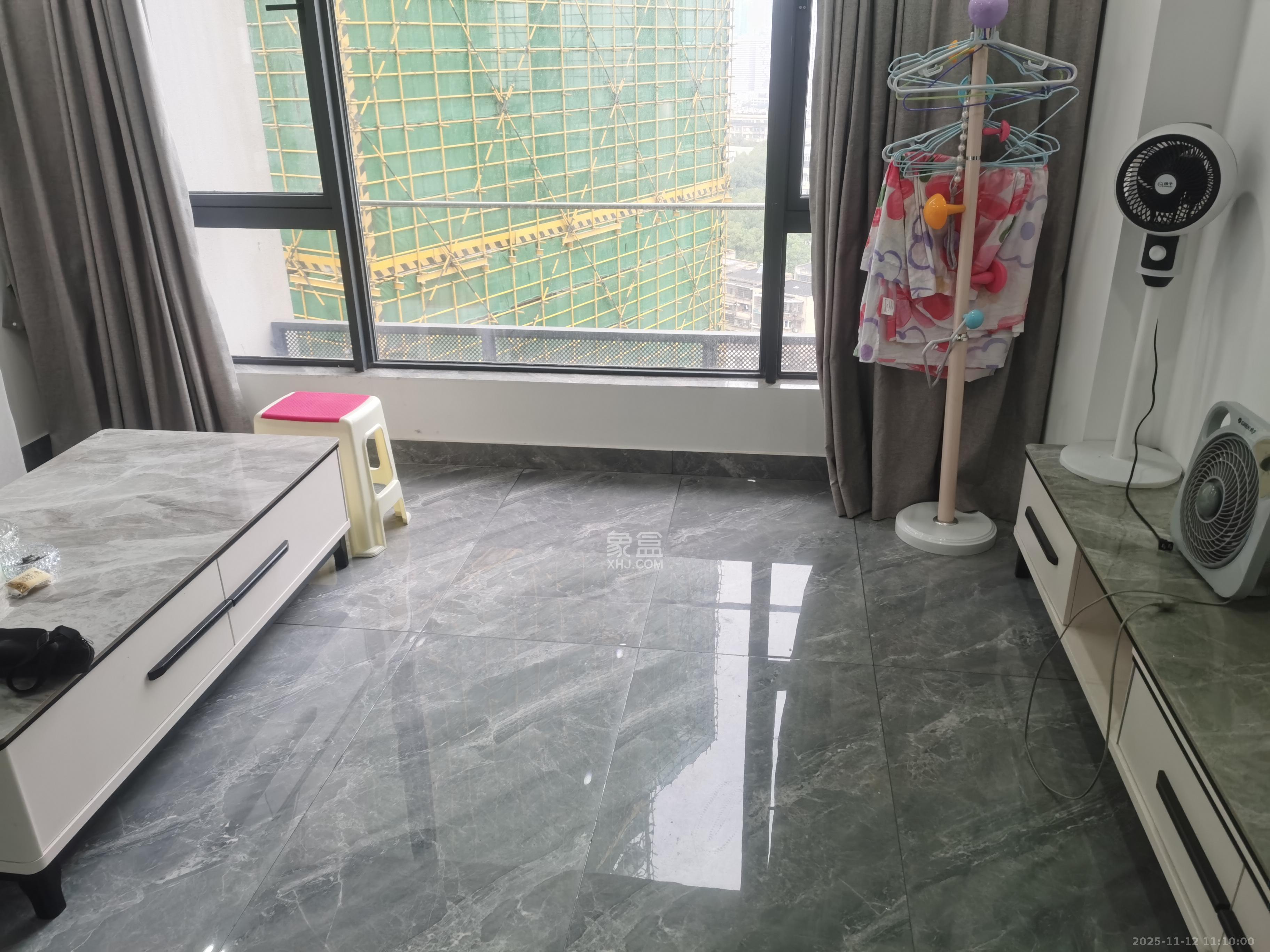 力高凤凰新天  2室1厅1卫    2500.0元/月室内图