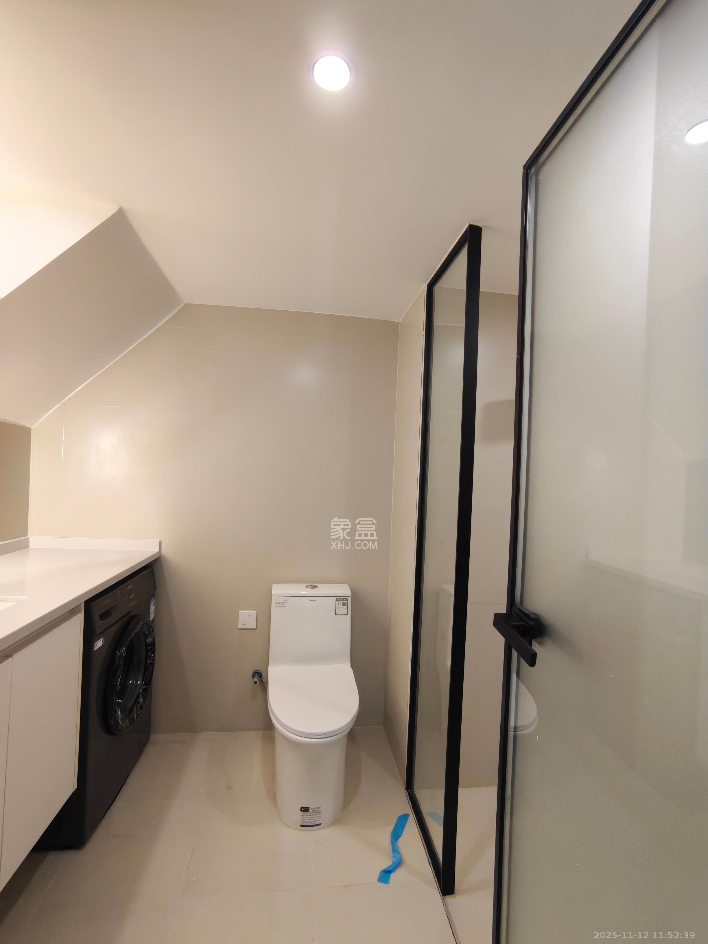 复地滨江金融中心  1室1厅1卫    3100.0元/月室内图