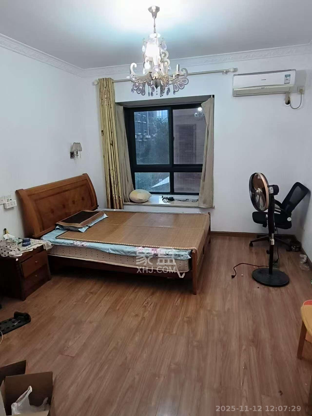 东玺门  3室2厅2卫    3200.0元/月室内图