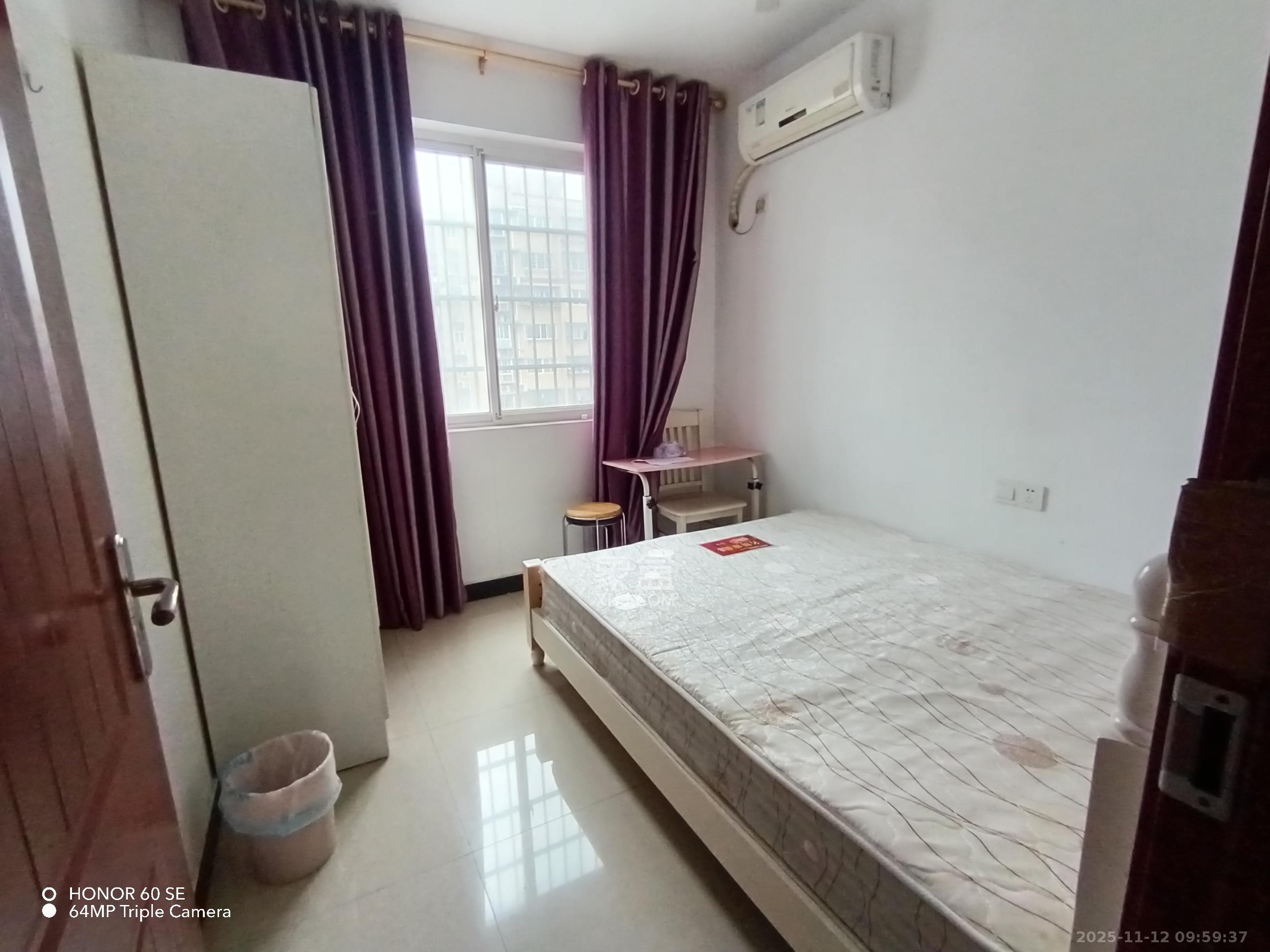 谷山乐园二期  3室2厅1卫    1900.0元/月室内图