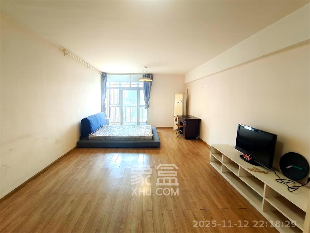 阳光100二期 1室1厅1卫 1600.0元/月 阳光100二期 1室1厅1卫 1600.0元/月室内图