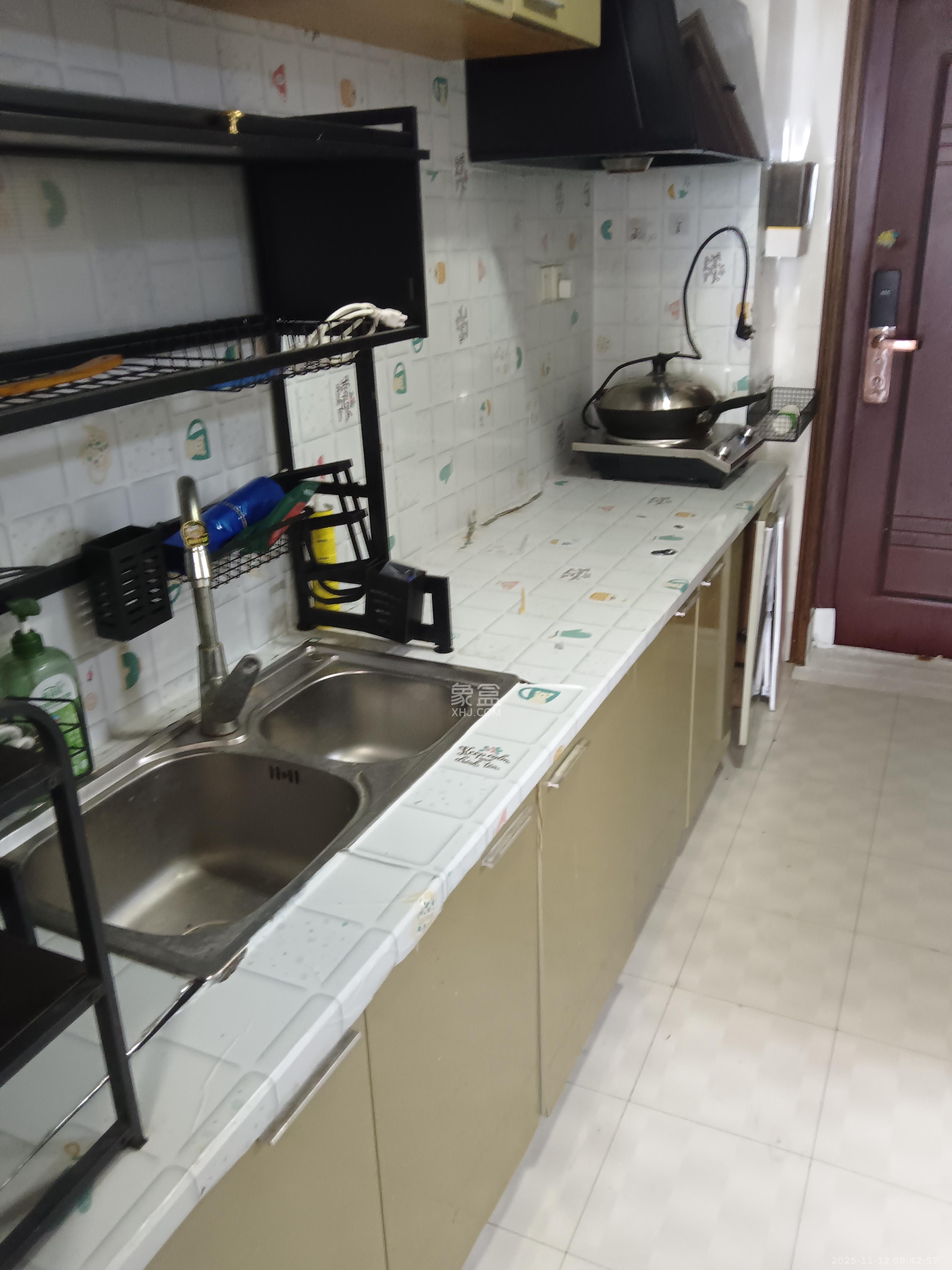 上河国际A座  1室1厅1卫    1600.0元/月室内图