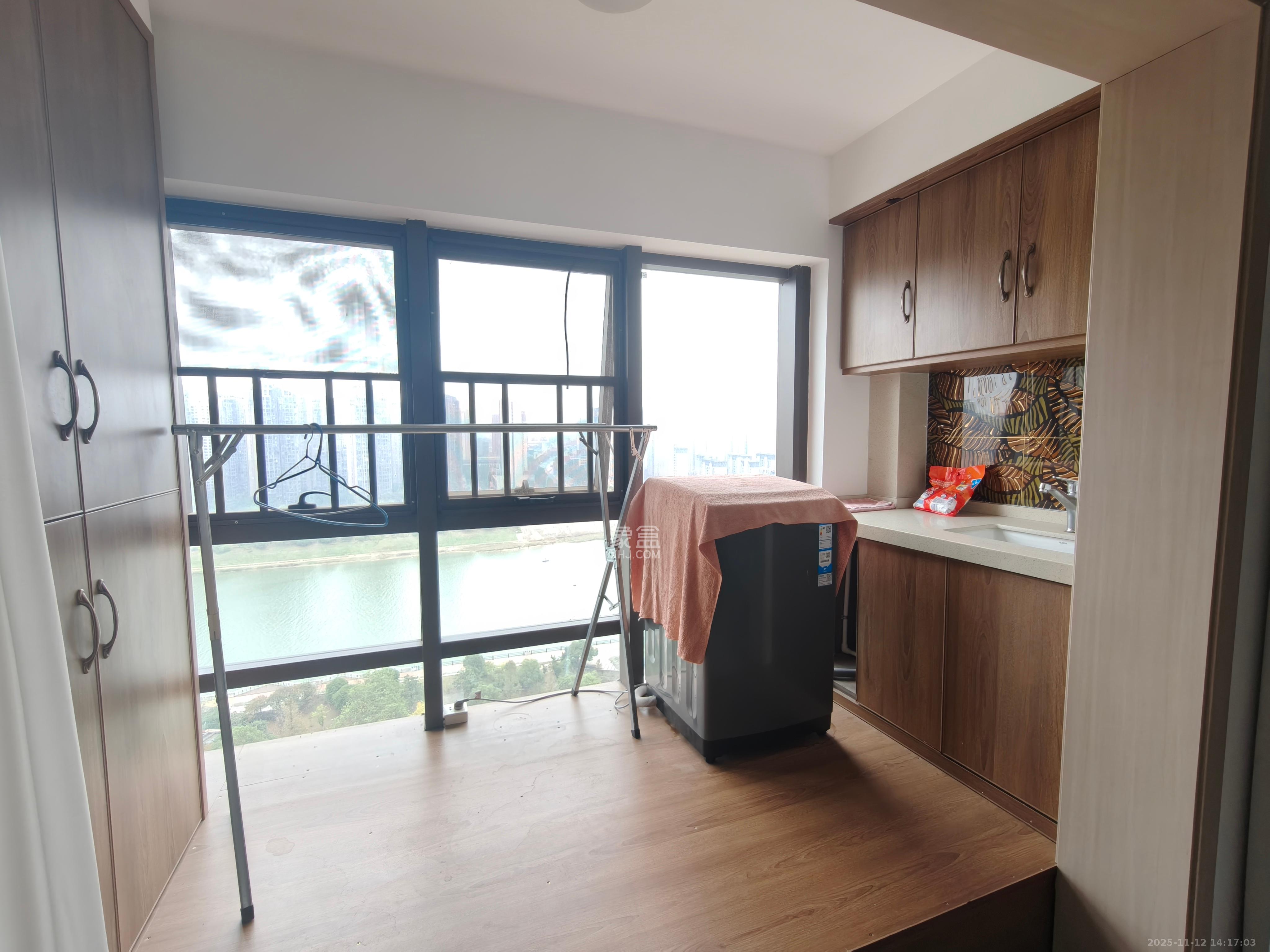 中欣楚天熙苑 2室2厅1卫 2400.0元/月 中欣楚天熙苑 2室2厅1卫 2400.0元/月室内图