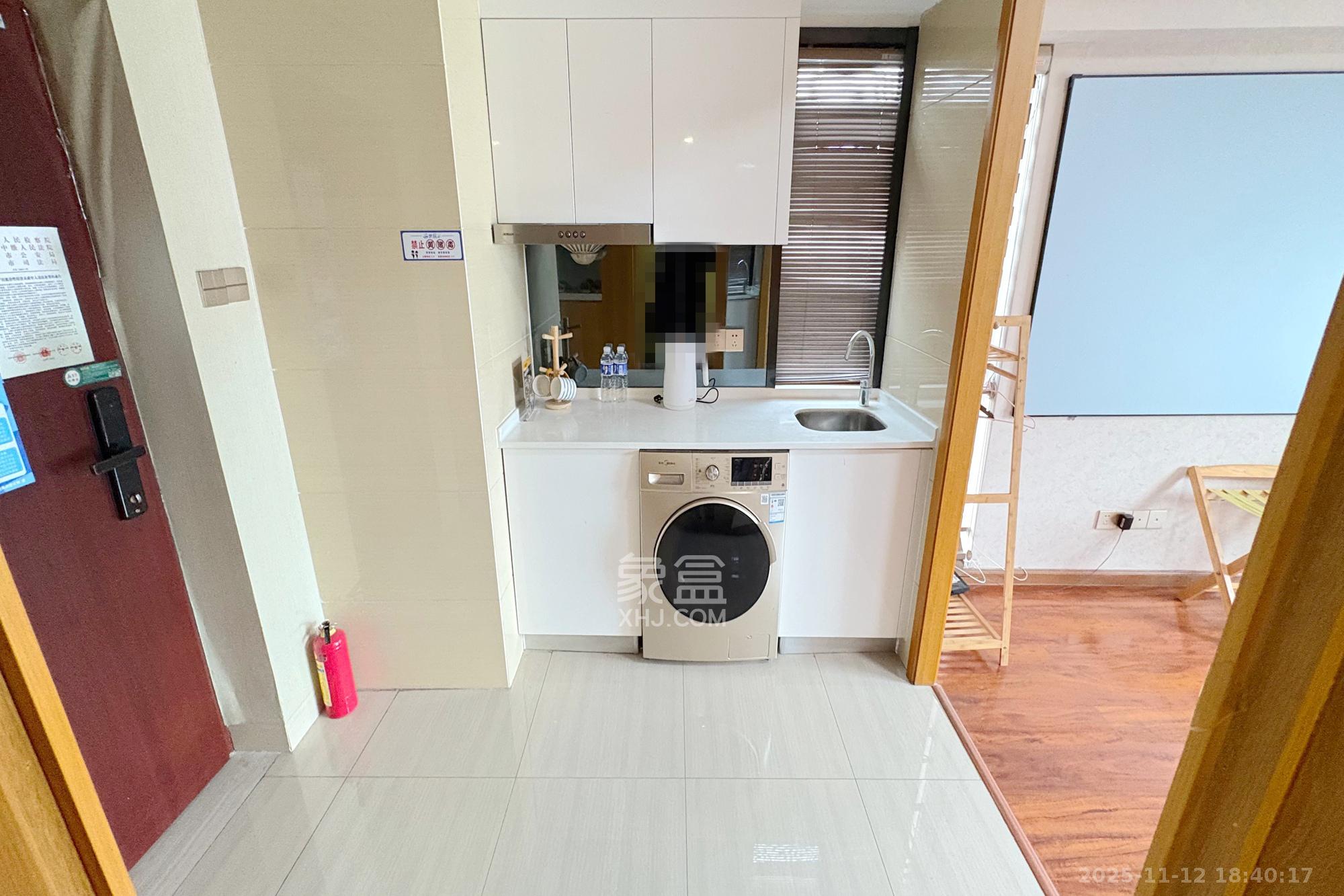 五一钻界  1室1厅1卫    42.0万厨房