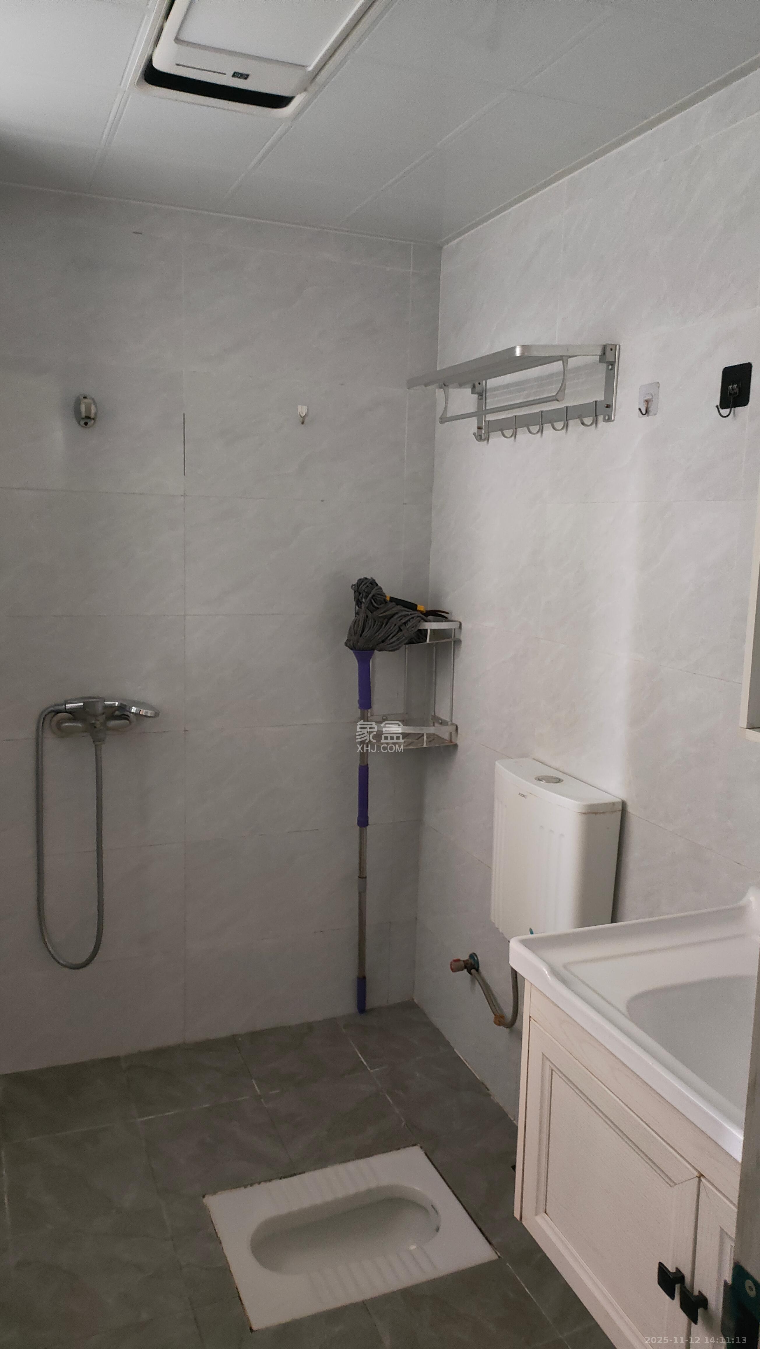 奥凯花园 3室2厅2卫 2500.0元/月 奥凯花园 3室2厅2卫 2500.0元/月室内图