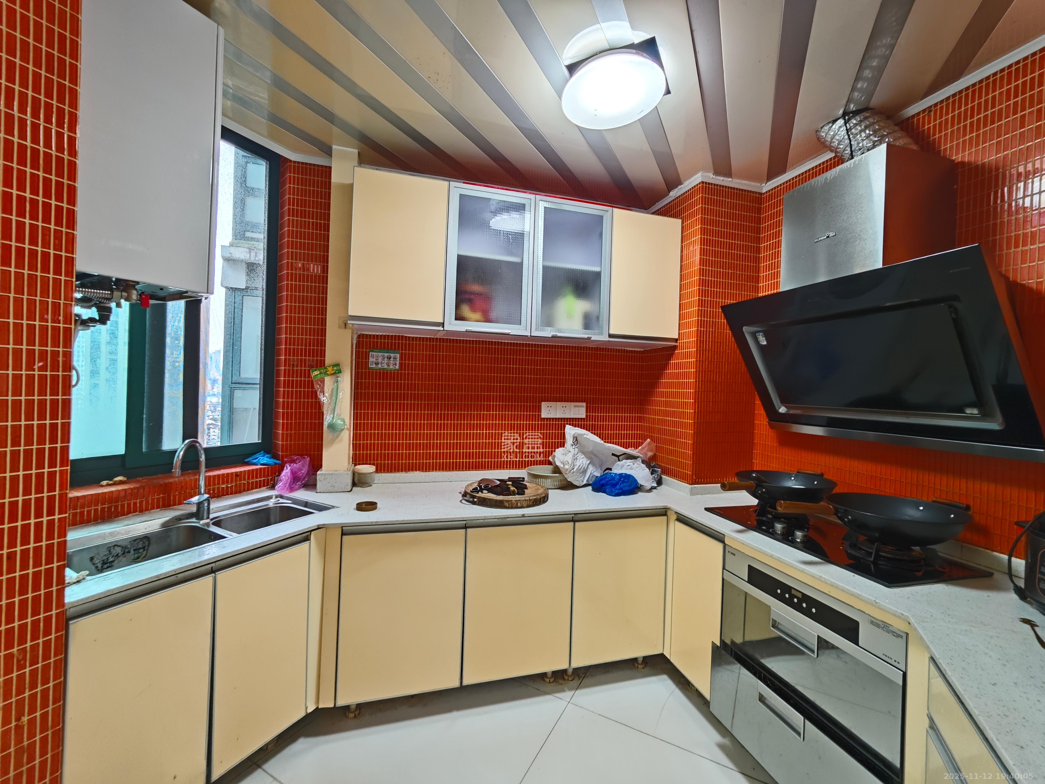 华盛新外滩  4室2厅2卫    4800.0元/月室内图