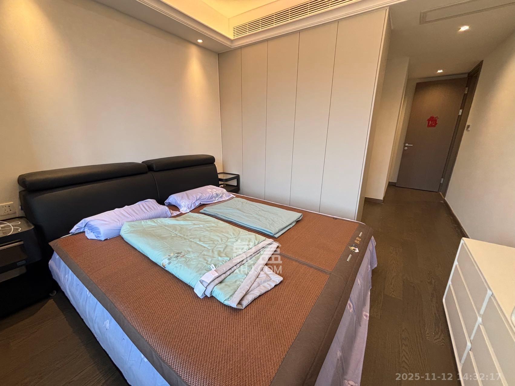 新力铂园(江山云著) 3室2厅2卫 4200.0元/月 新力铂园(江山云著) 3室2厅2卫 4200.0元/月室内图