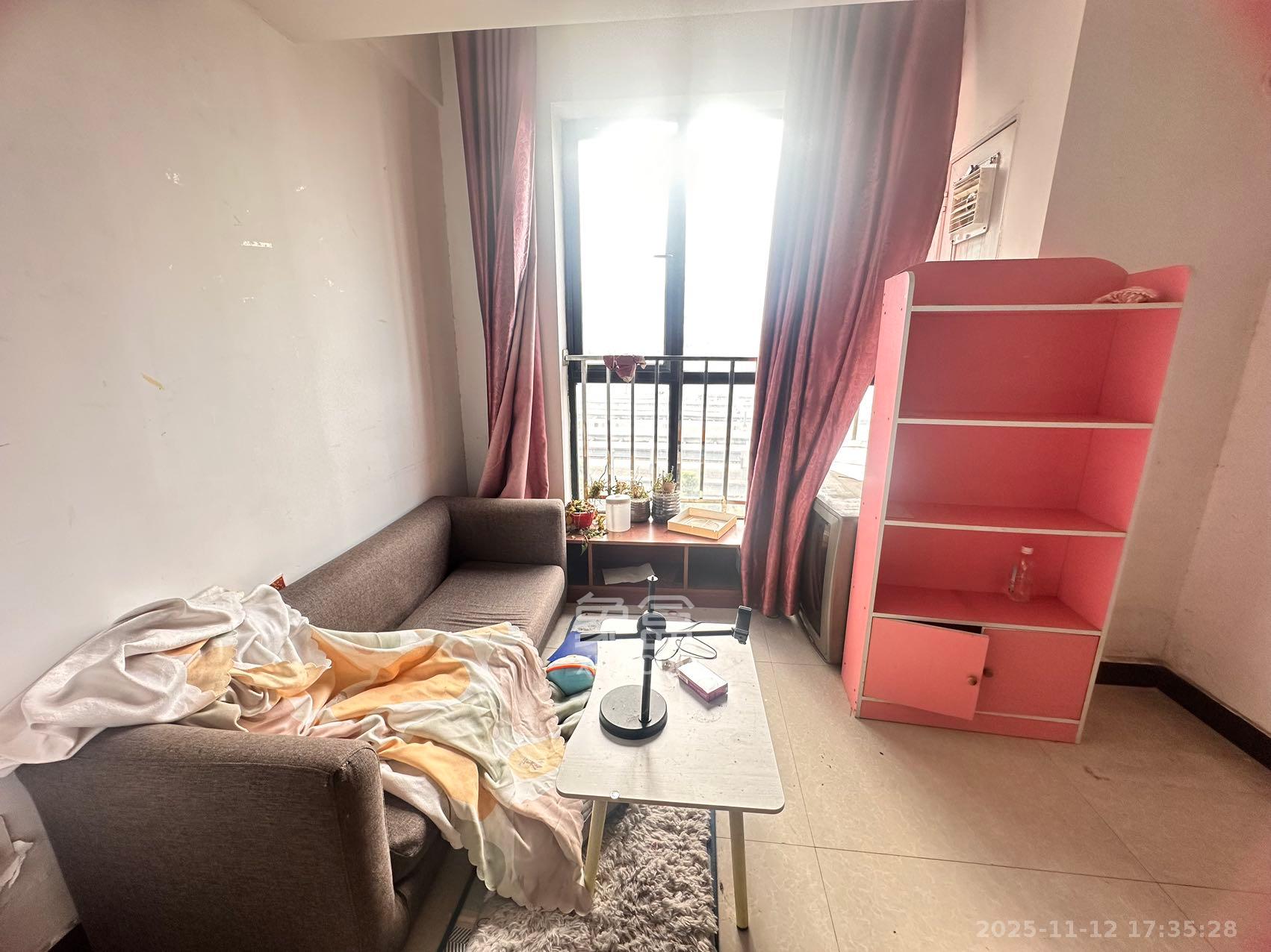 锦泰东环国际  1室1厅1卫    1500.0元/月室内图