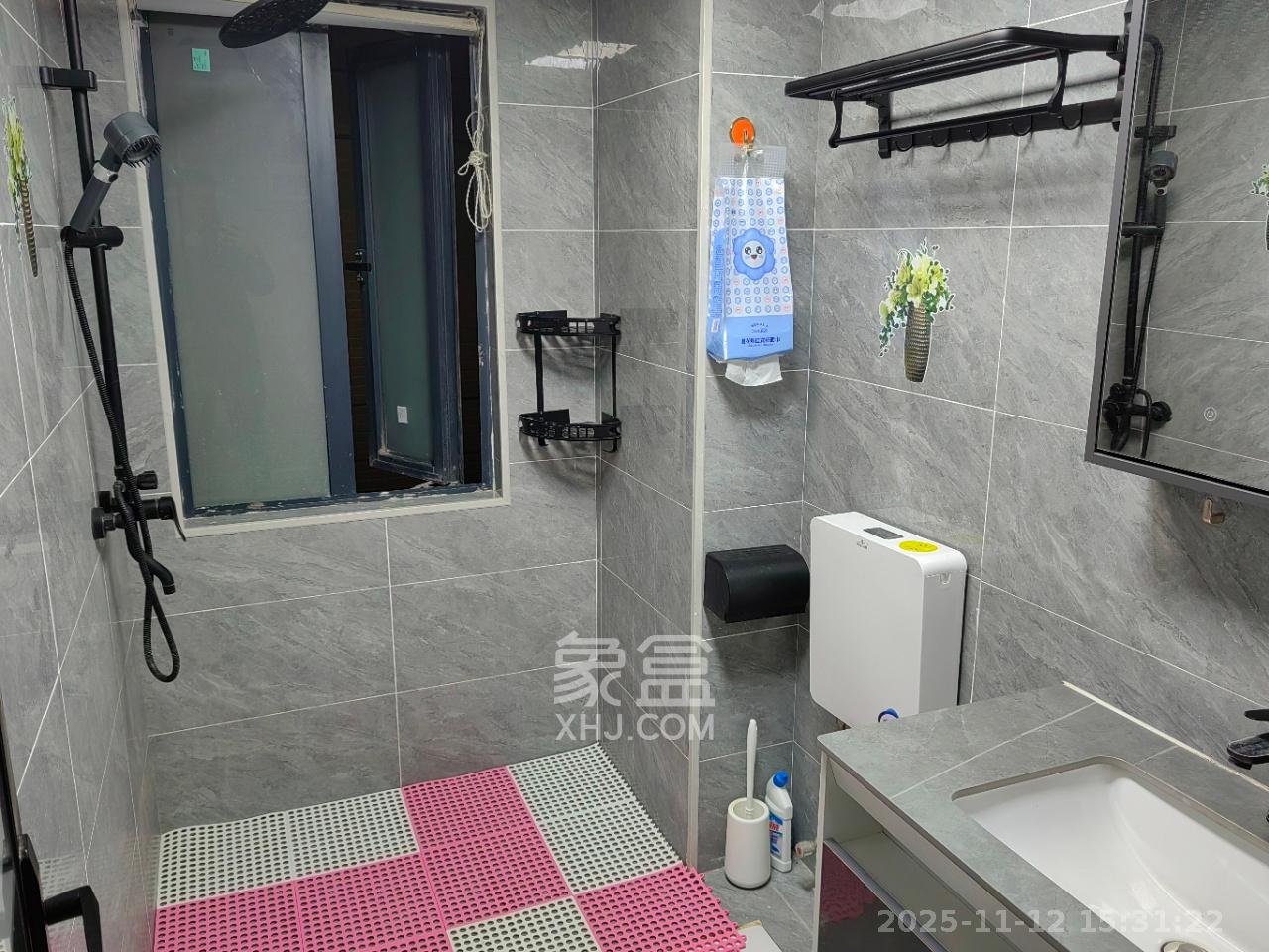 邦盛水岸御园  4室2厅2卫    2500.0元/月室内图