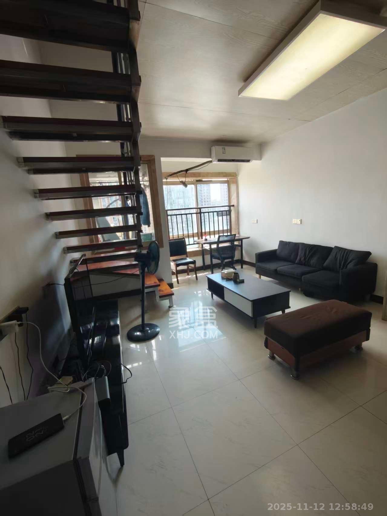 四季美景一、二期  1室0厅0卫    2000.0元/月室内图