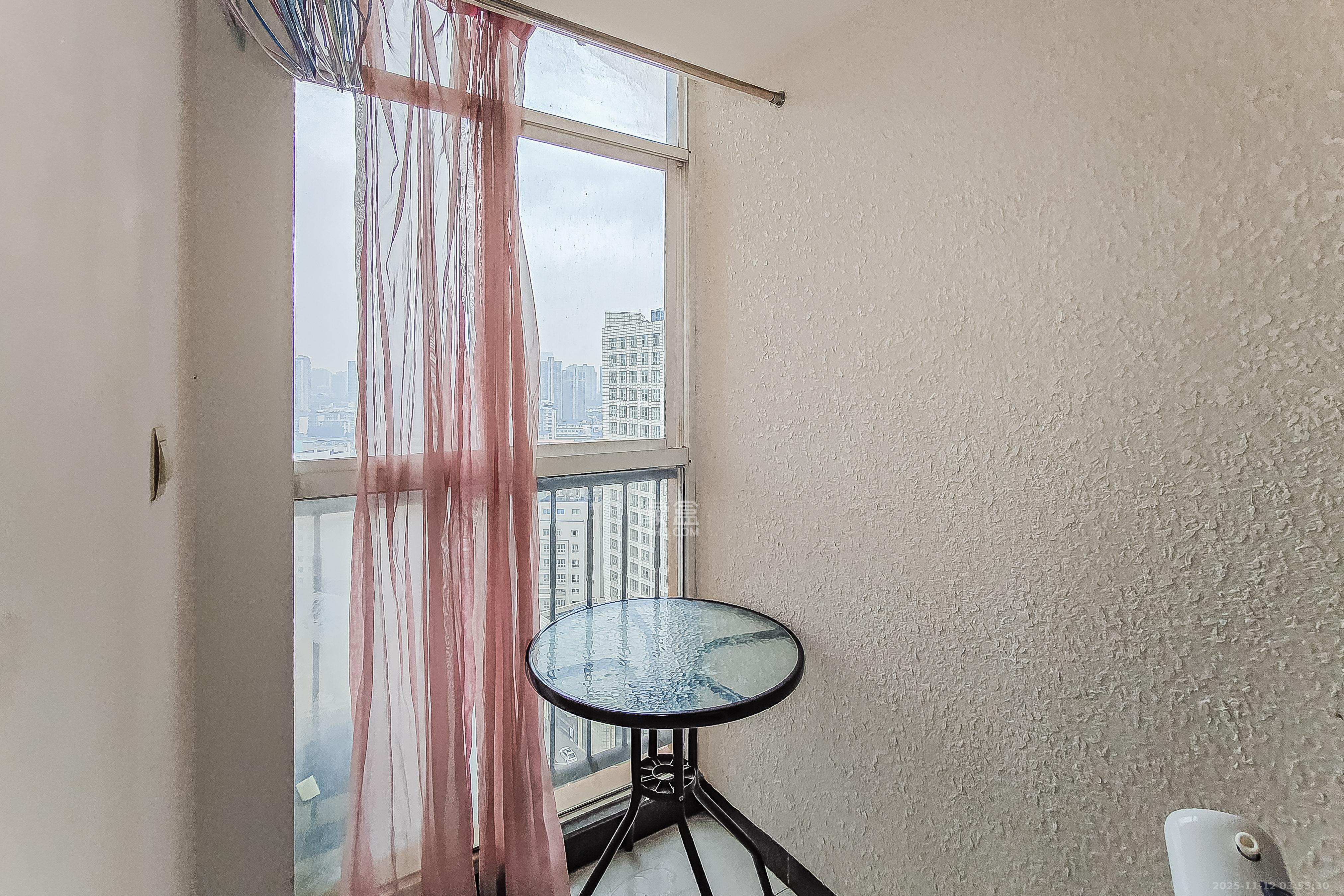 白沙晶城 1室1厅1卫 42.0万 白沙晶城 1室1厅1卫 42.0万阳台